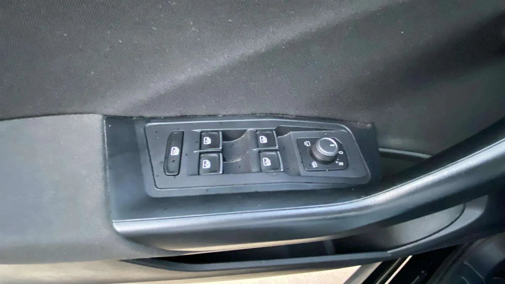 Volkswagen T-Roc Advance 1.5 TSI DSG - foto 18