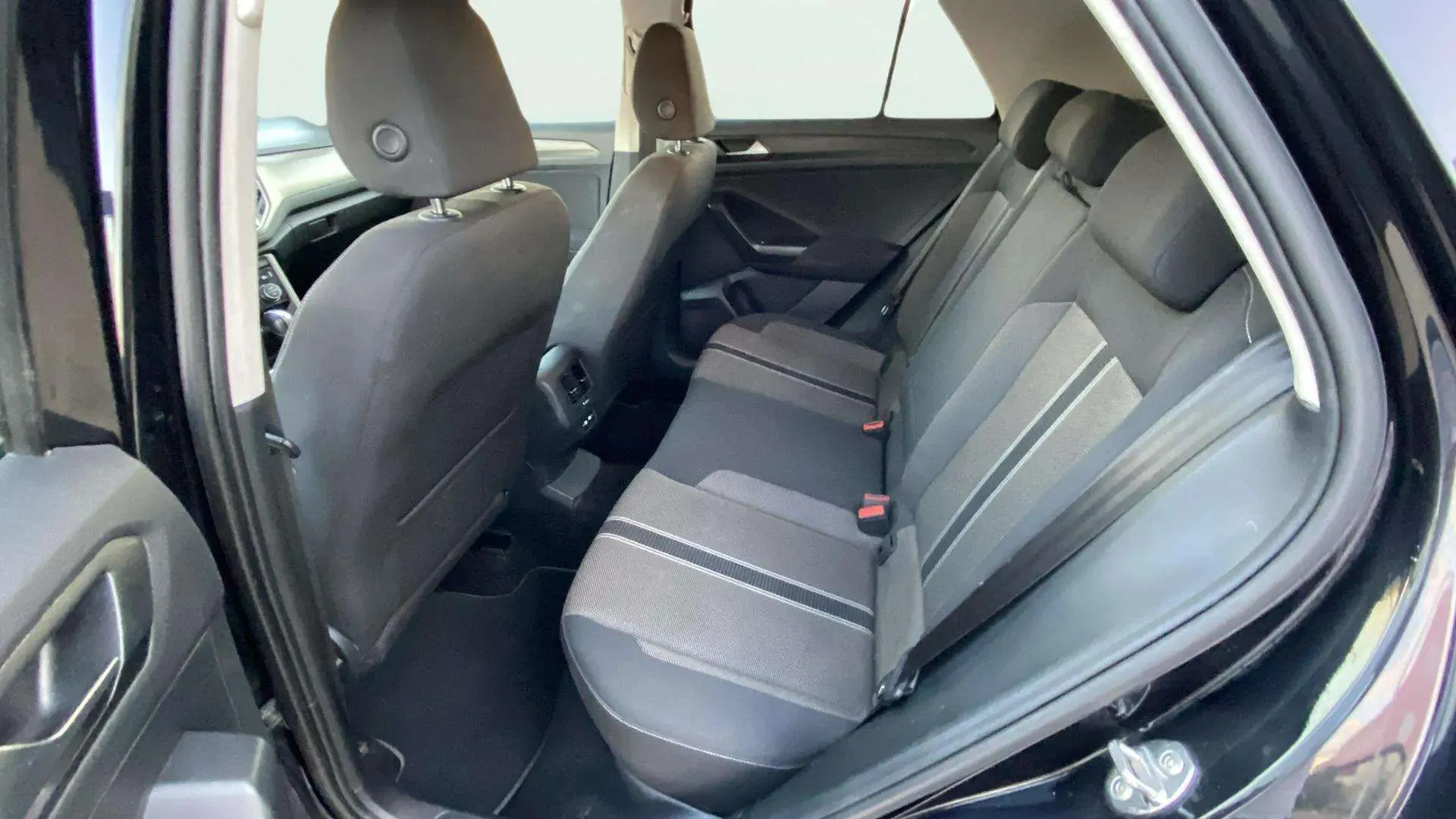 Volkswagen T-Roc Advance 1.5 TSI DSG - foto 14