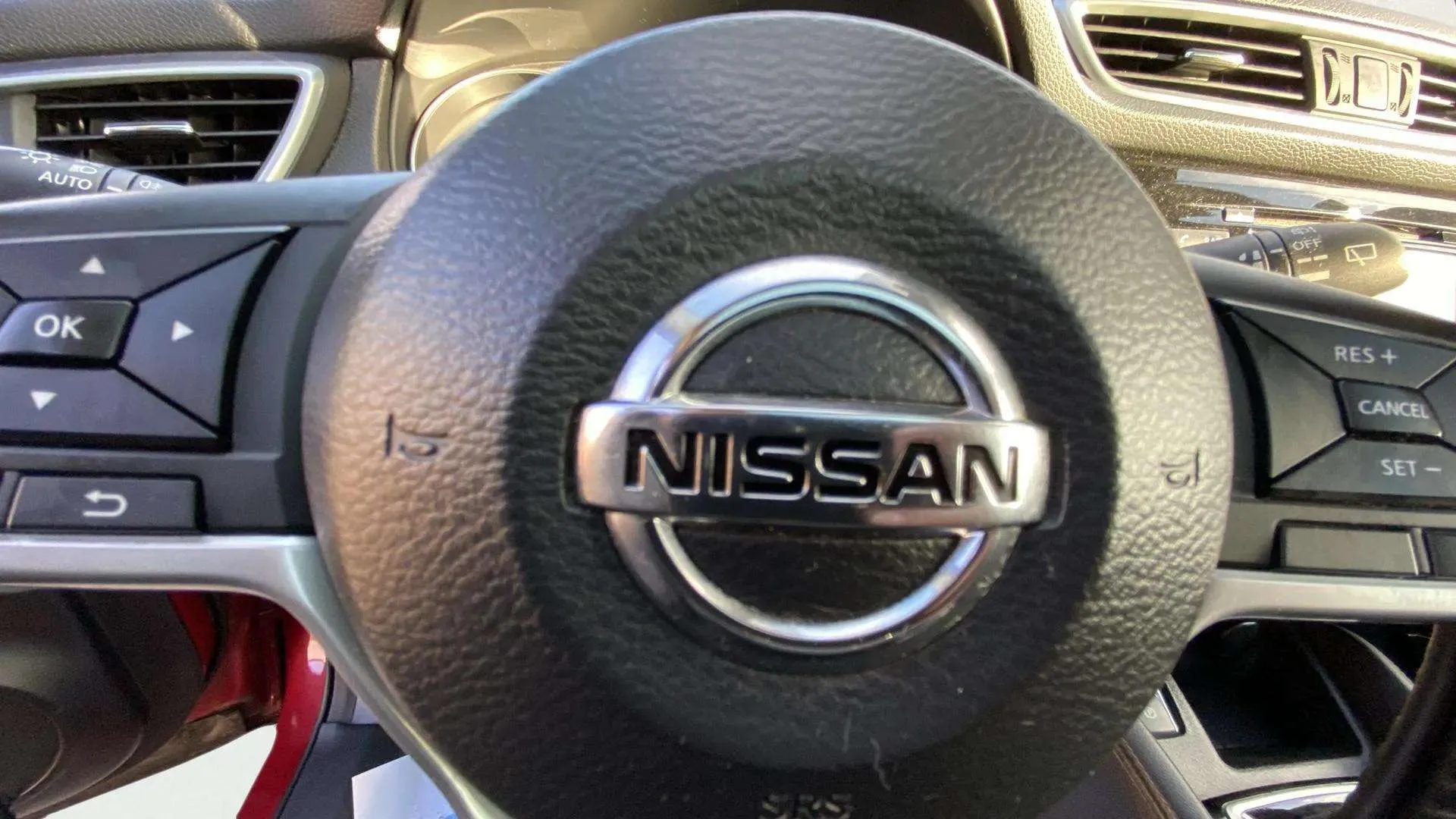 Nissan Qashqai DIG-T Xtronic Tekna - foto 14