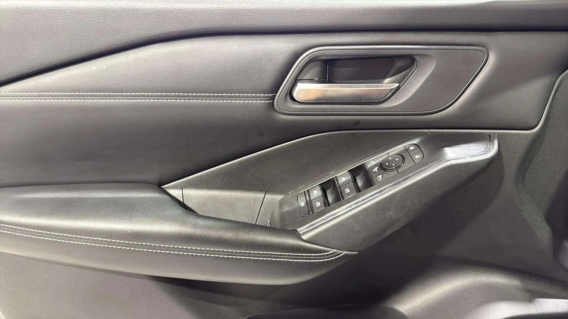 Nissan Qashqai DIG-T Xtronic N-Style - foto 19