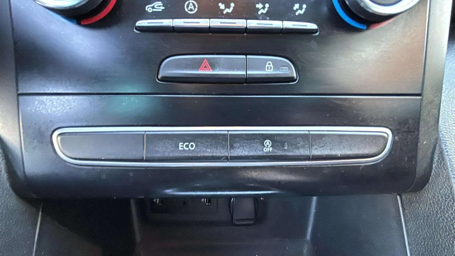 Renault Mégane Limited TCe GPF - foto 31
