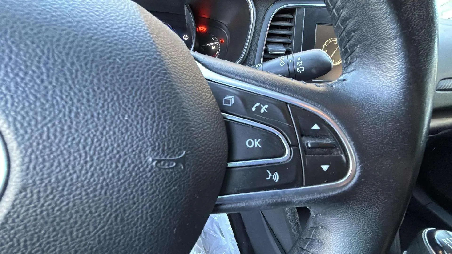 Renault Mégane Limited TCe GPF - foto 26