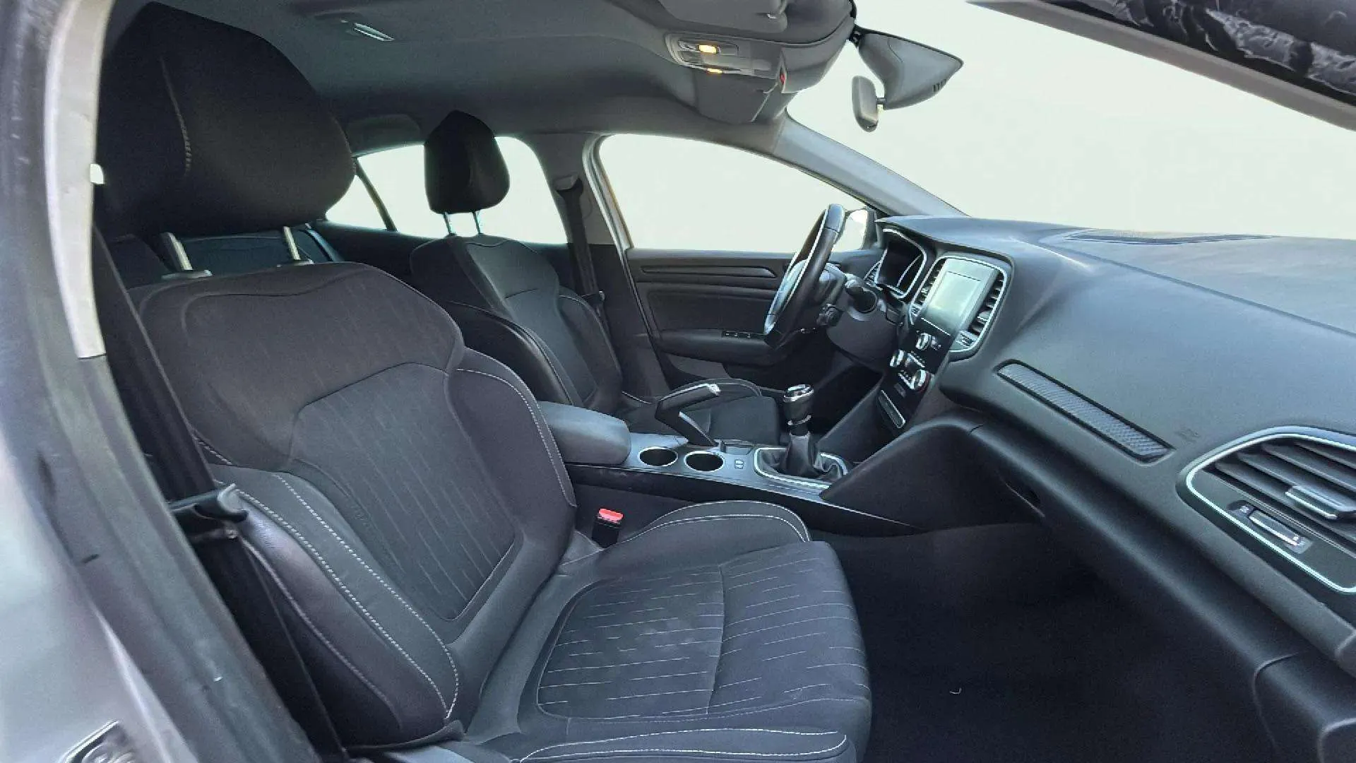 Renault Mégane Limited TCe GPF - foto 19