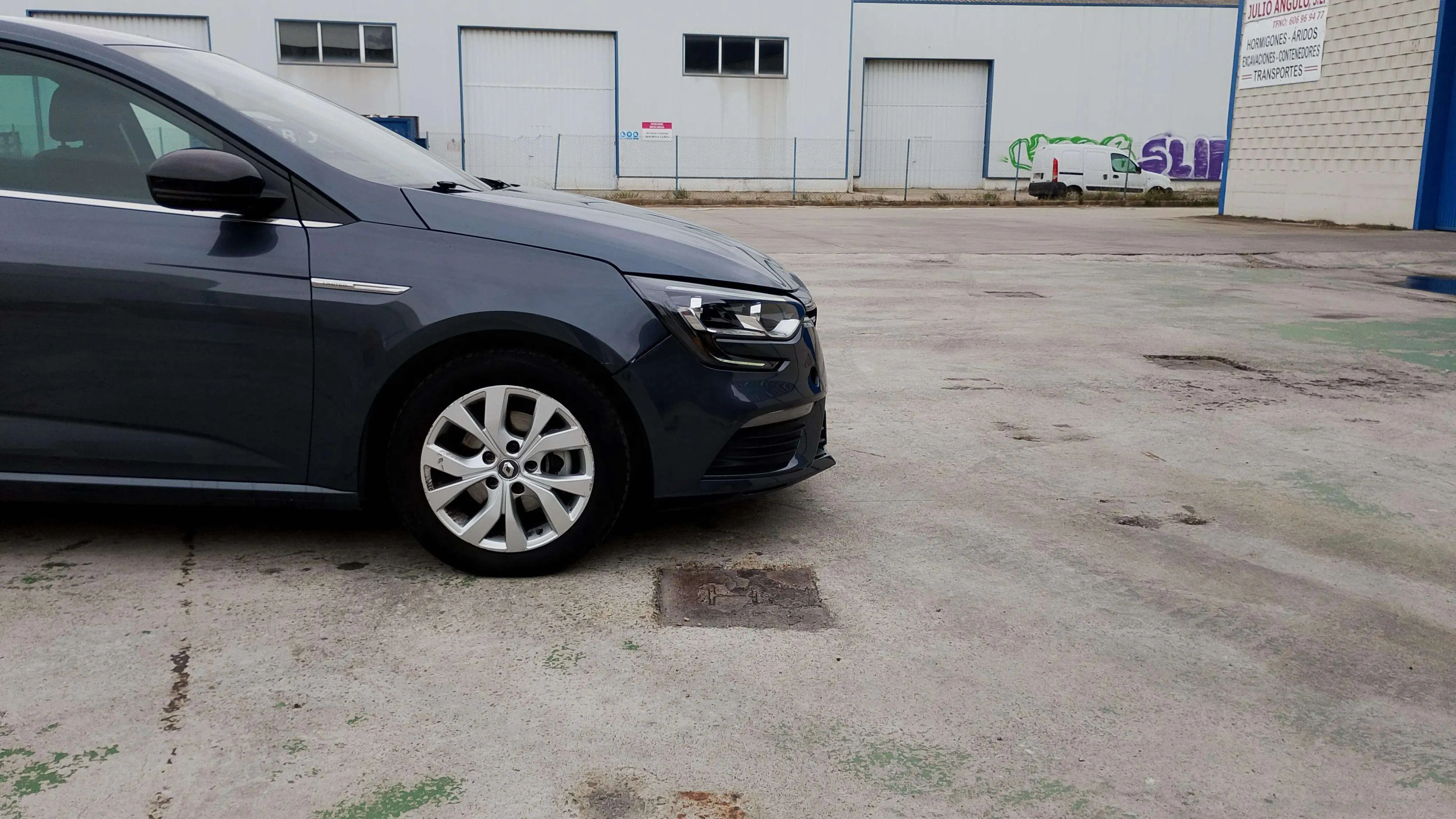 Renault Mégane Limited TCe GPF - foto 17