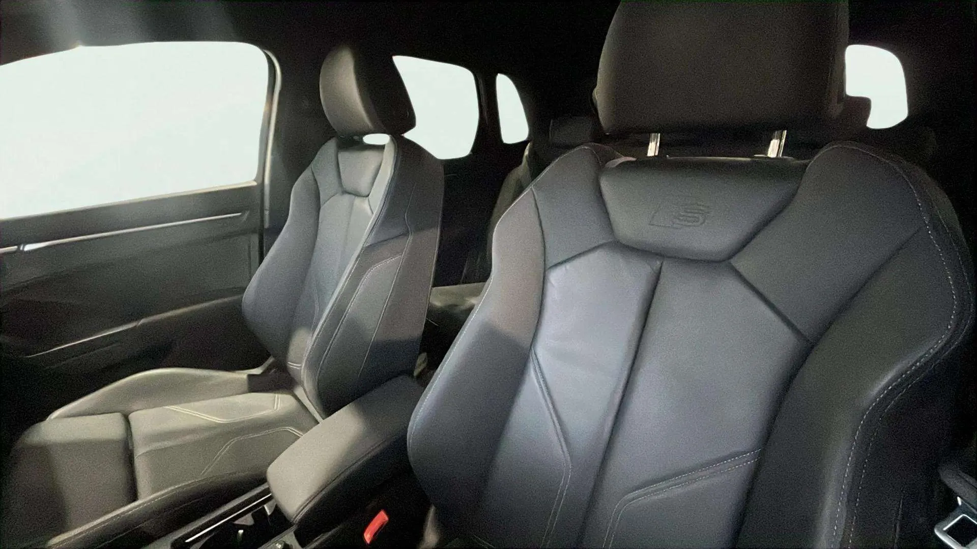 Audi Q3 40 TDI S tronic quattro S Line - foto 14