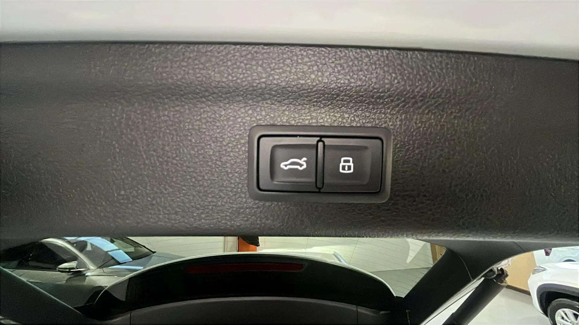 Audi Q3 40 TDI S tronic quattro S Line - foto 11