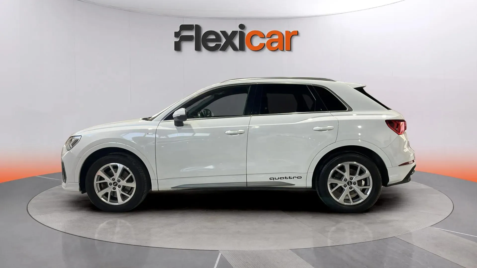 Audi Q3 40 TDI S tronic quattro S Line - foto 4