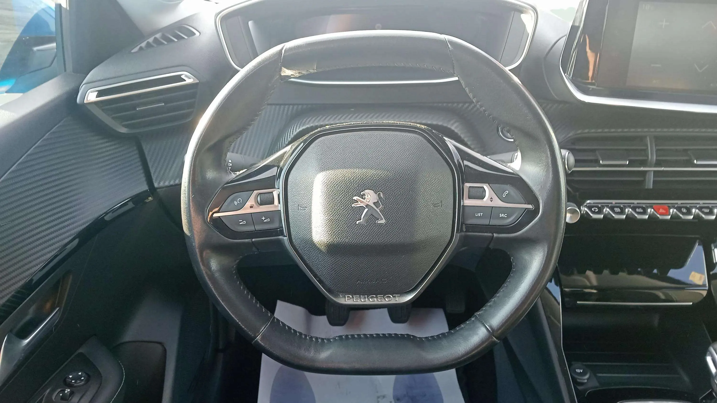 Peugeot 208 PureTech Allure - foto 18