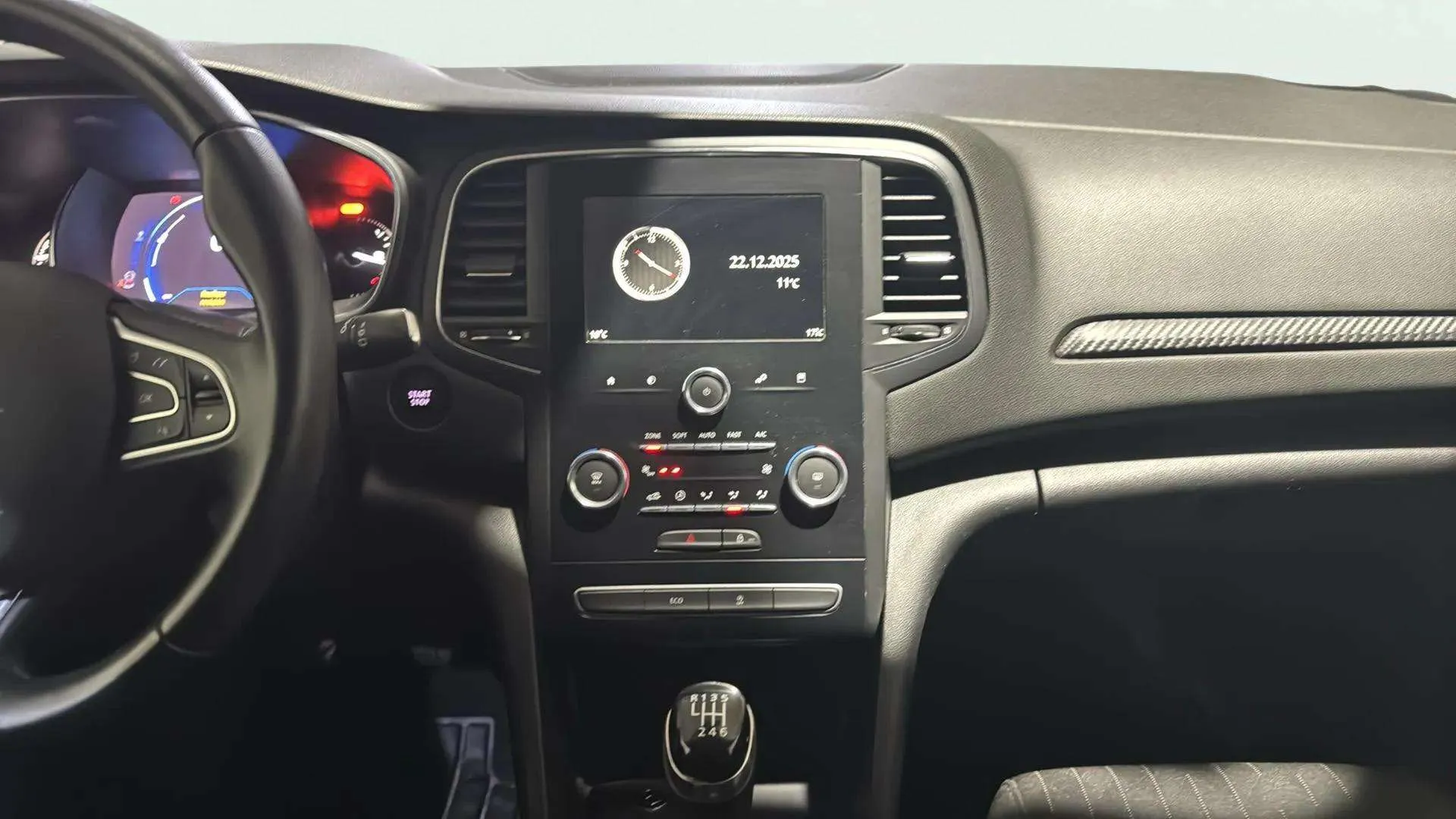 Renault Mégane Business TCe GPF -SS - foto 12
