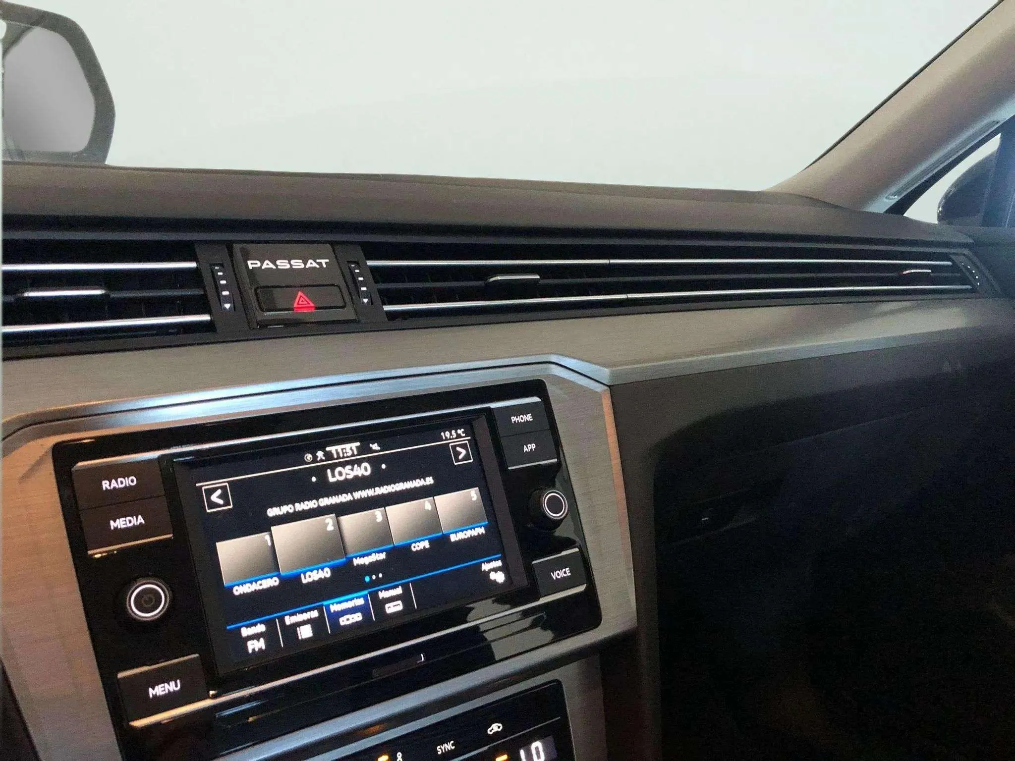 Volkswagen Passat Variant 2.0 TDI DSG - foto 11