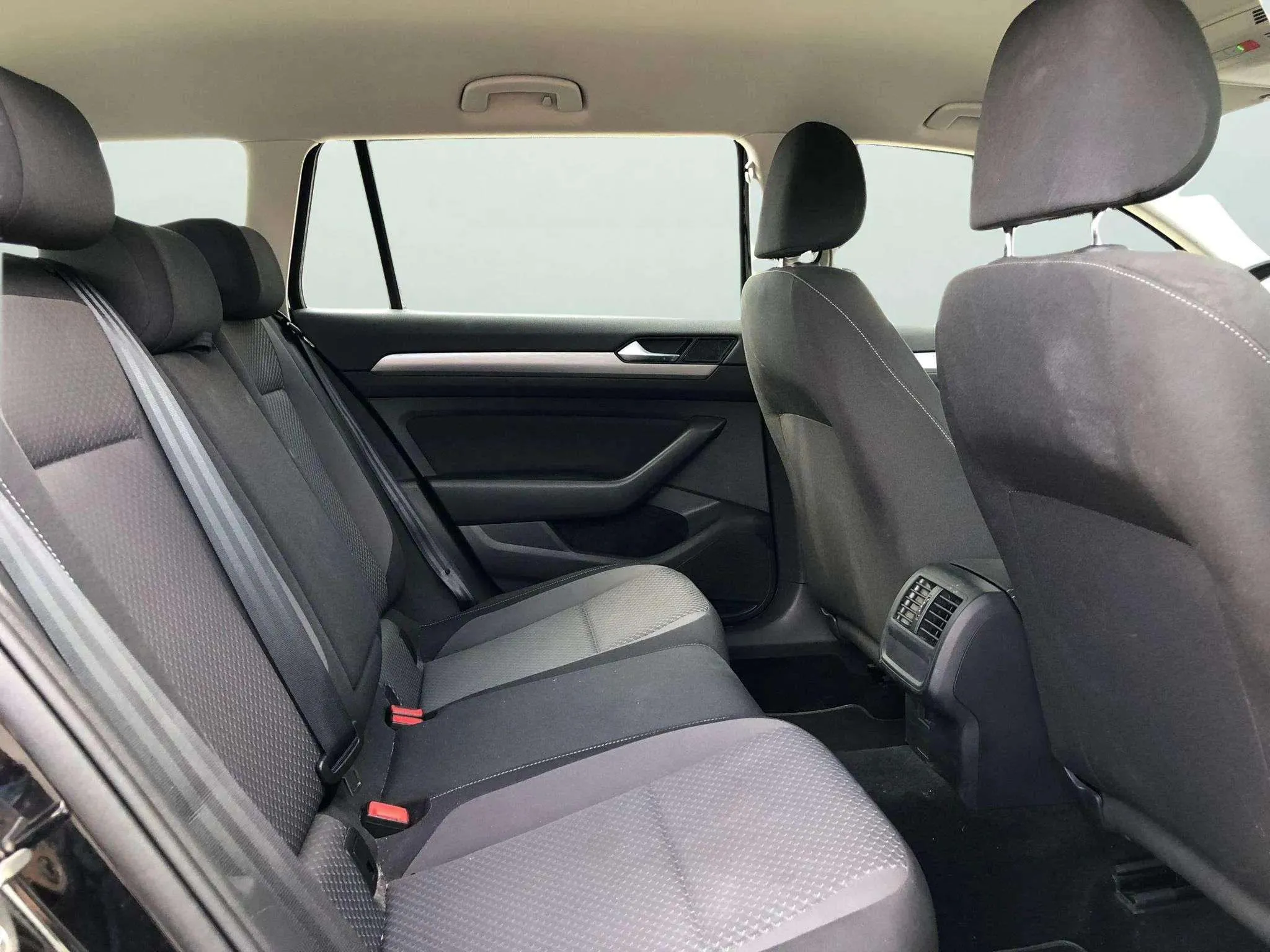 Volkswagen Passat Variant 2.0 TDI DSG - foto 14