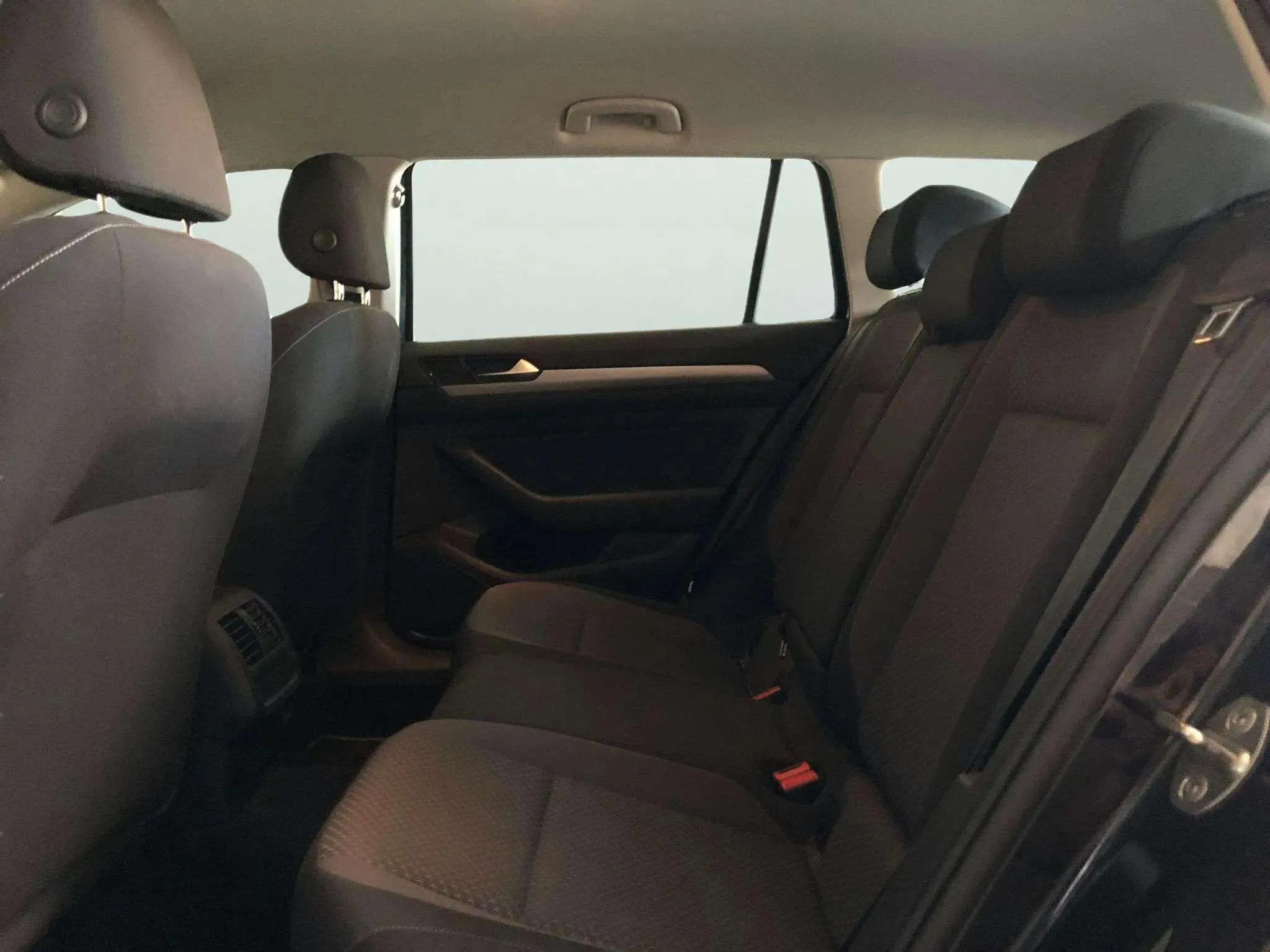 Volkswagen Passat Variant 2.0 TDI DSG - foto 7