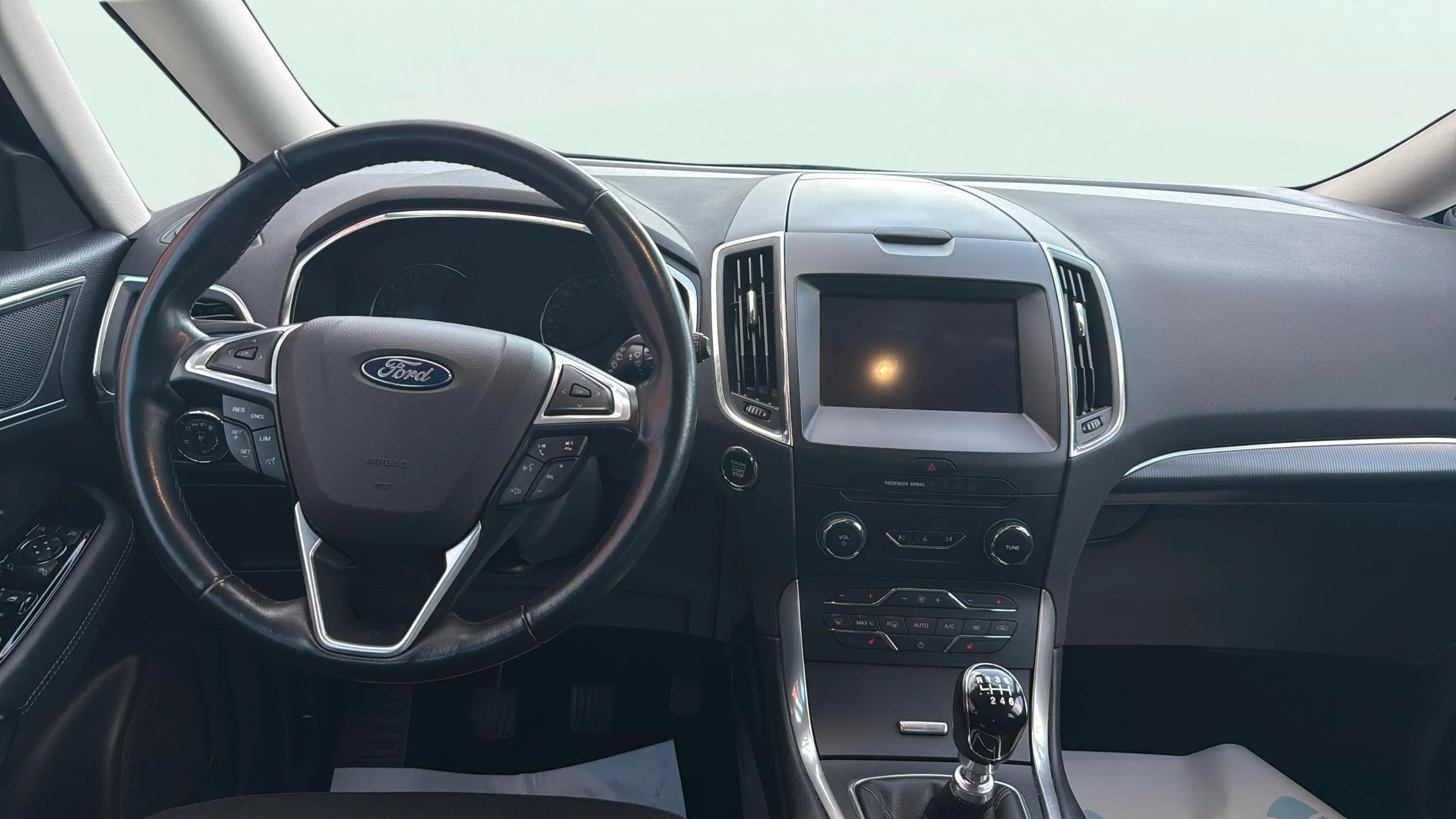 Ford Galaxy 2.0 TDCi Titanium - foto 11
