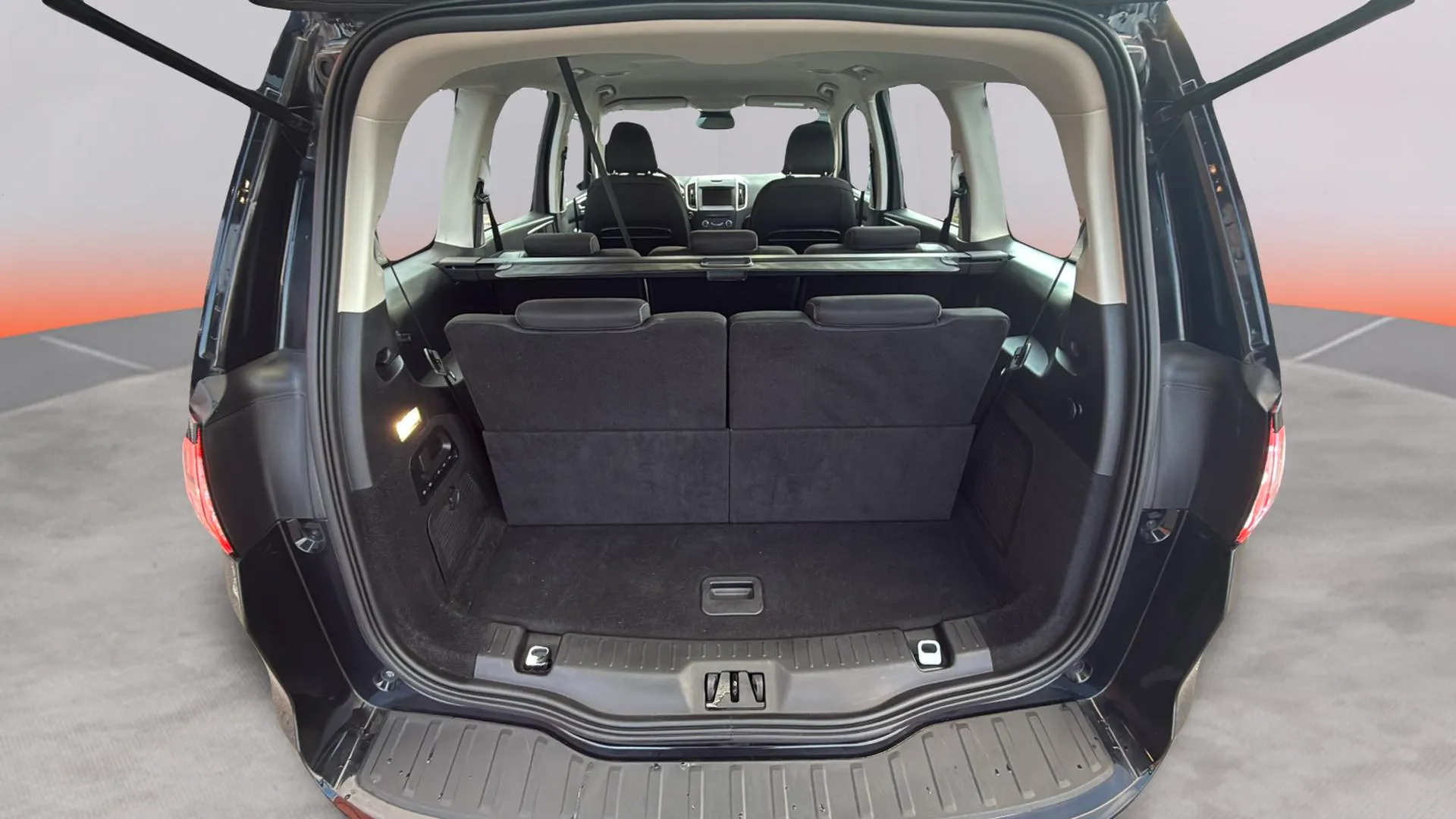Ford Galaxy 2.0 TDCi Titanium - foto 9