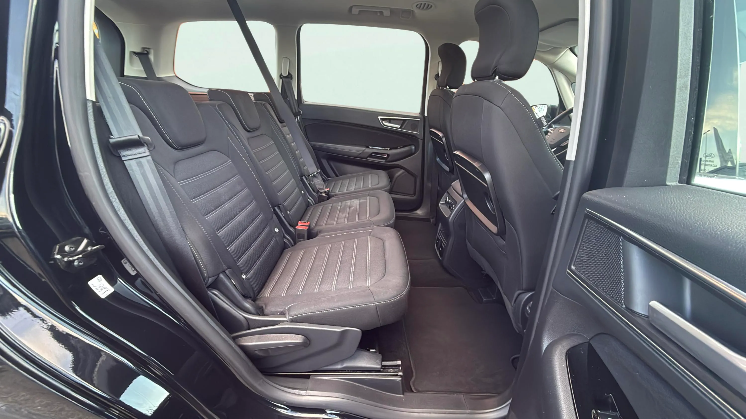 Ford Galaxy 2.0 TDCi Titanium - foto 23