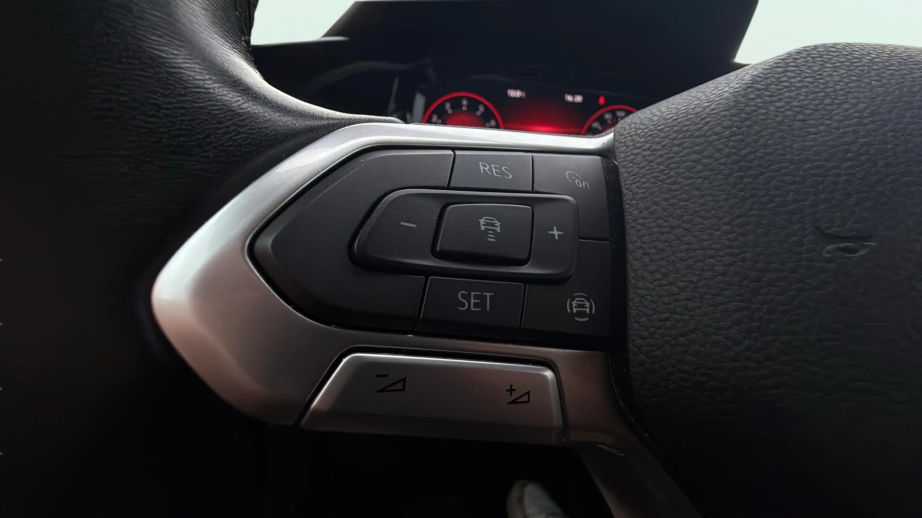 Volkswagen Golf 1.0 TSI - foto 22