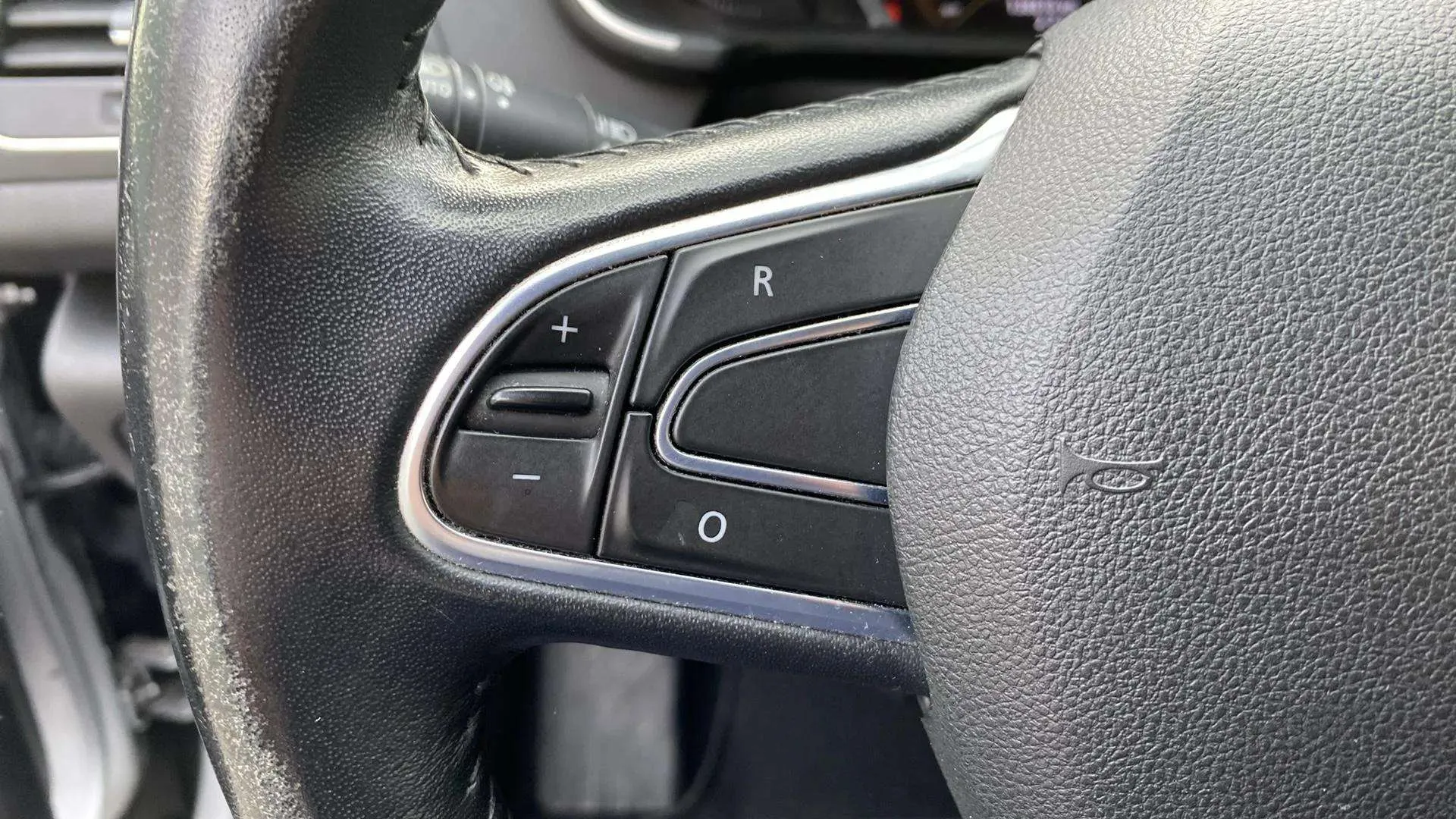 Renault Mégane Limited TCe GPF - foto 13