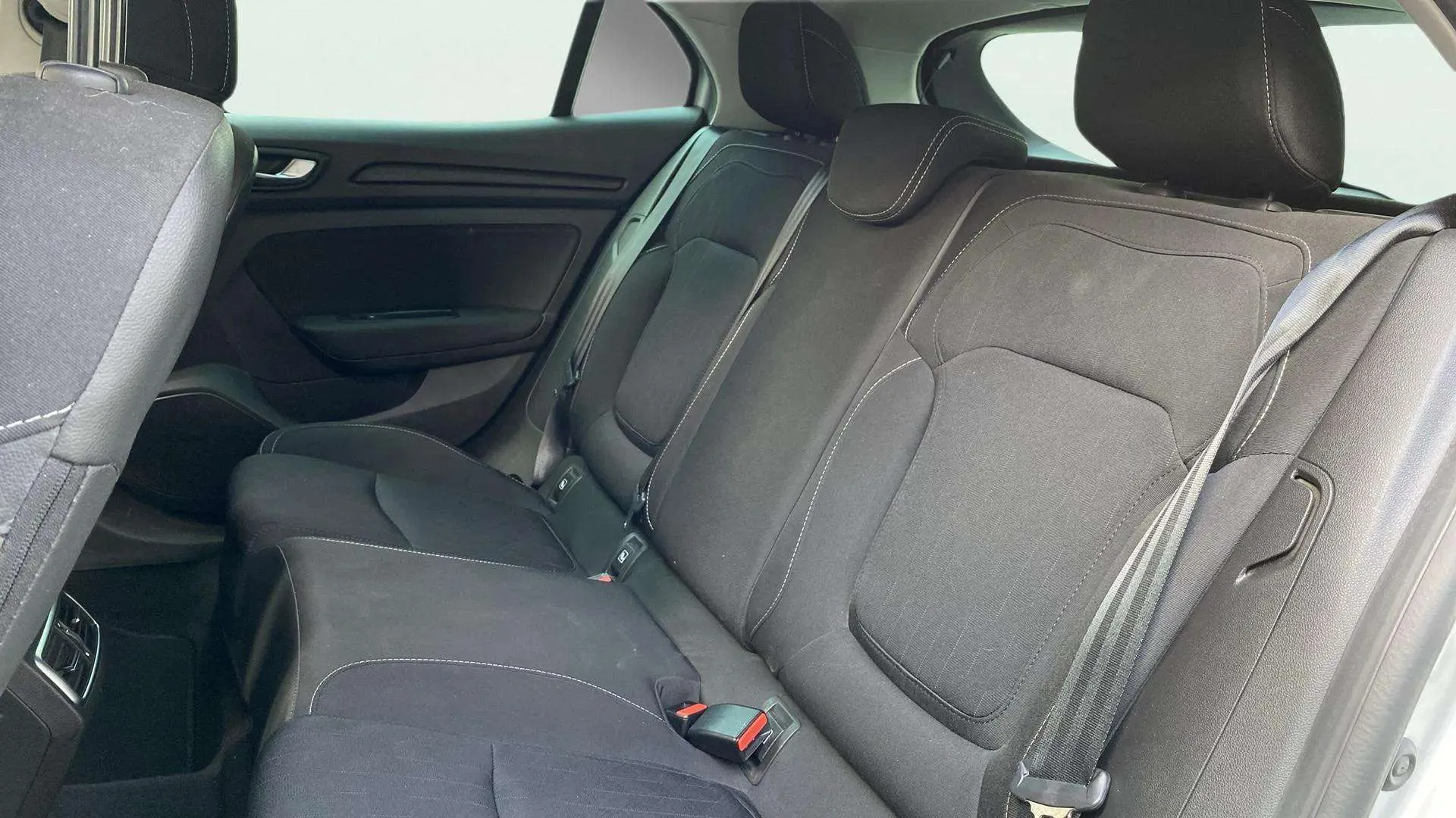 Renault Mégane Limited TCe GPF - foto 18