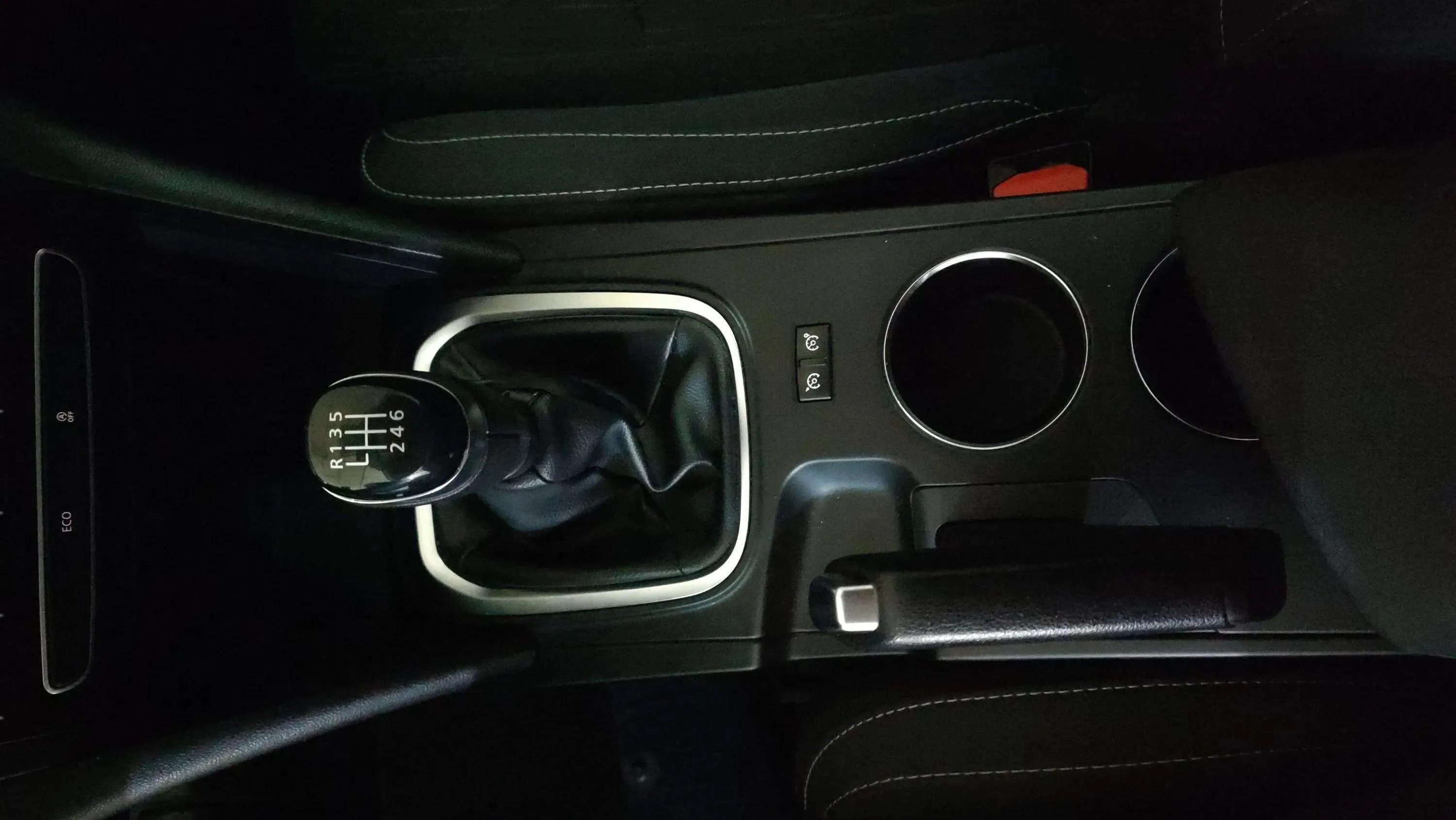 Renault Mégane Limited TCe GPF - foto 18