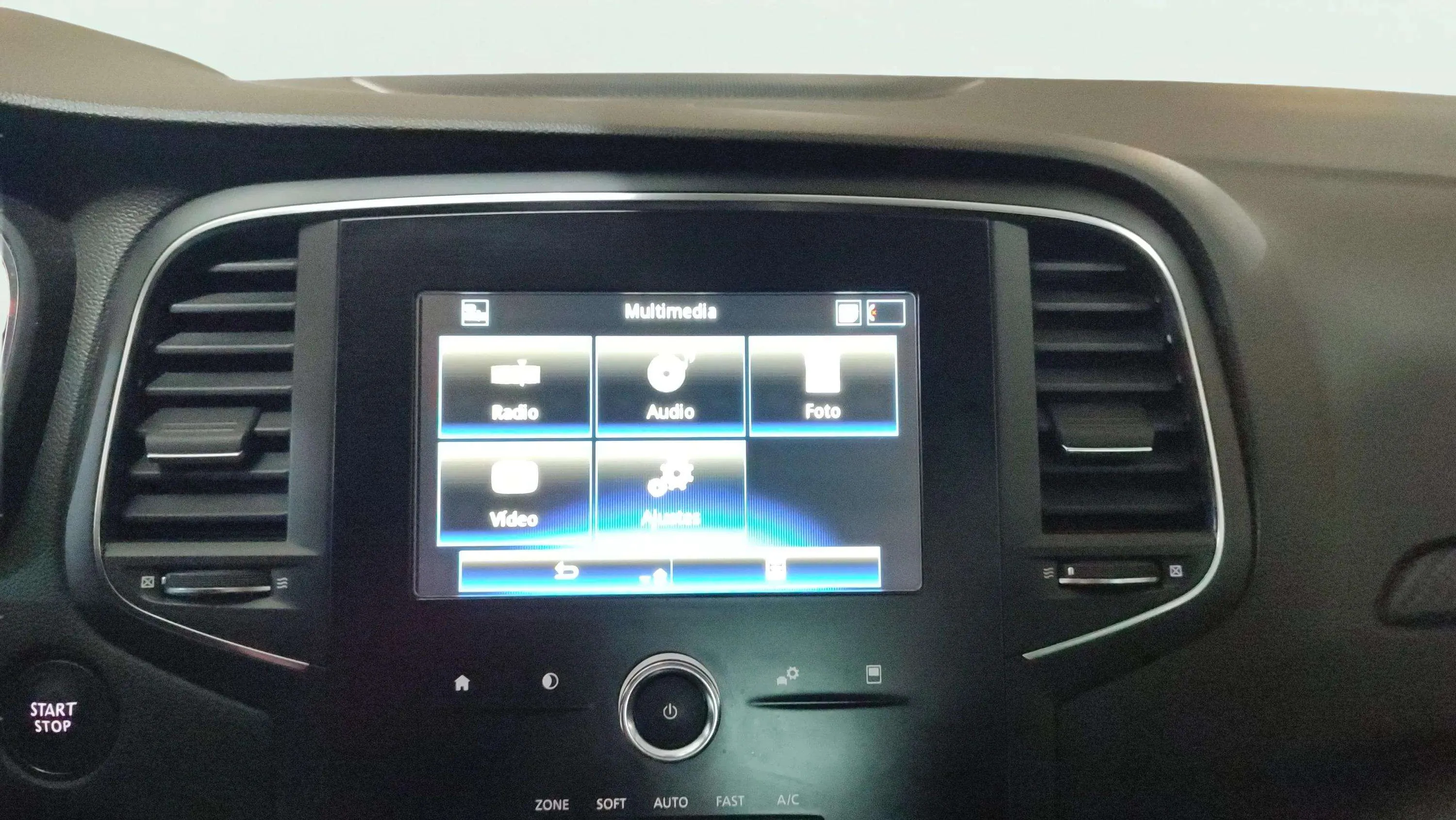Renault Mégane Limited TCe GPF - foto 12
