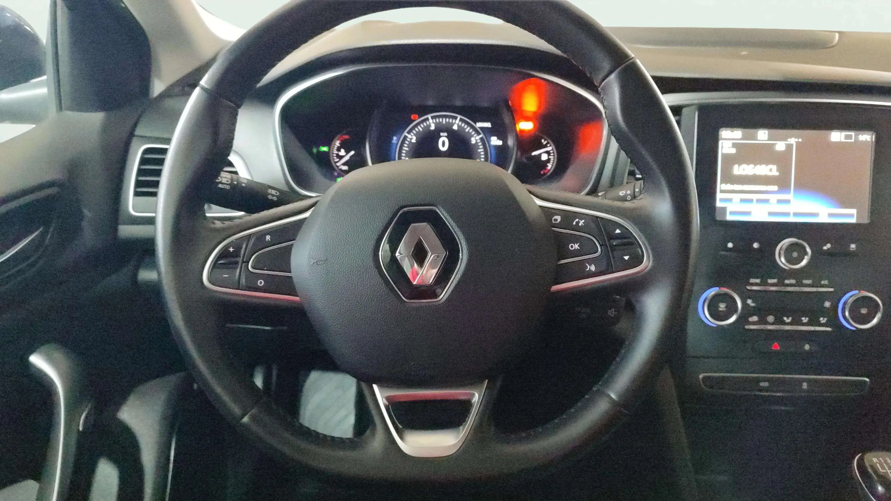 Renault Mégane Limited TCe GPF - foto 9