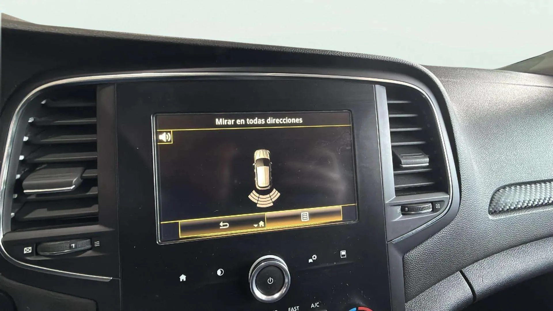 Renault Mégane Limited TCe GPF - foto 13