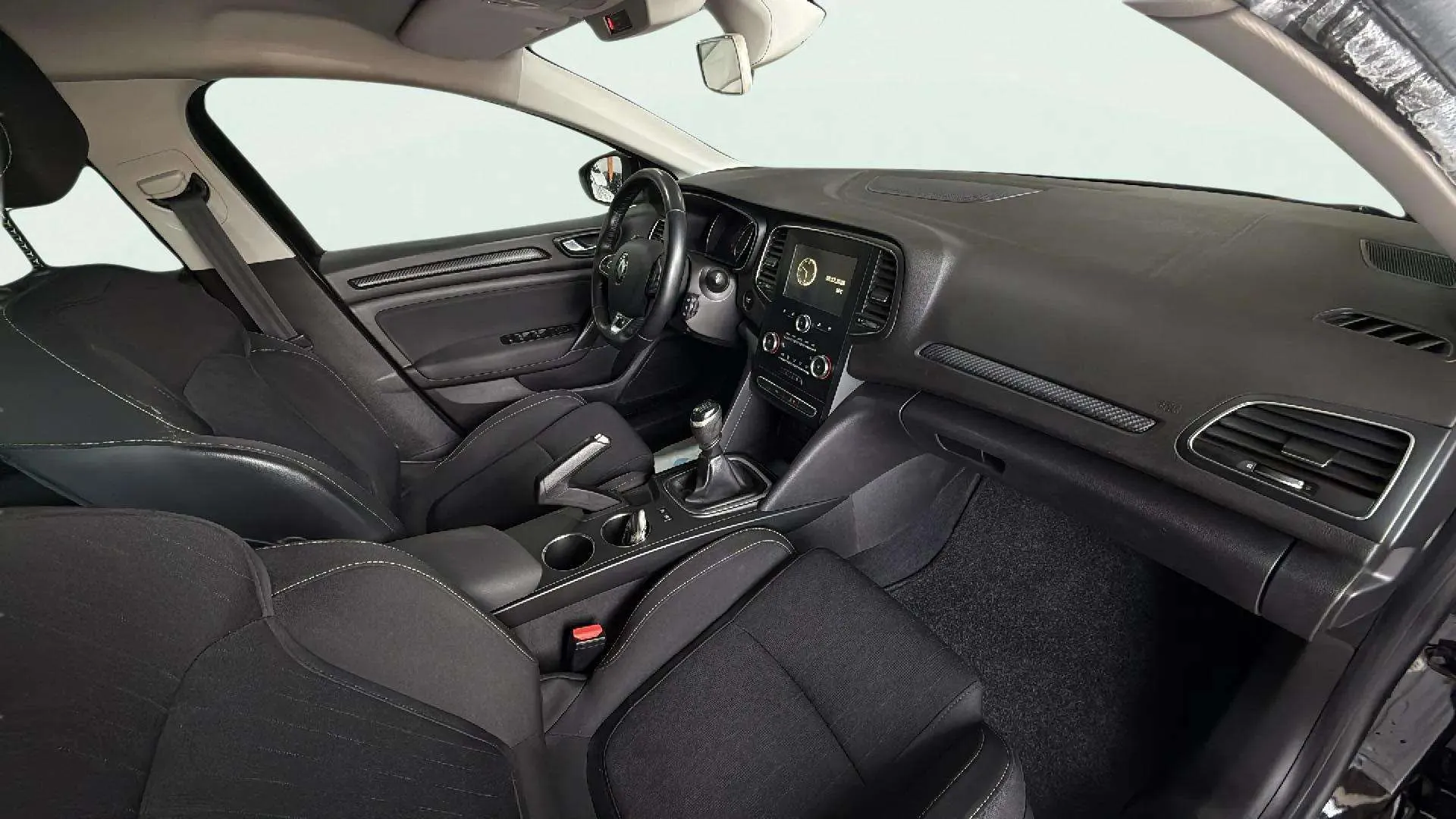 Renault Mégane Limited TCe GPF - foto 11