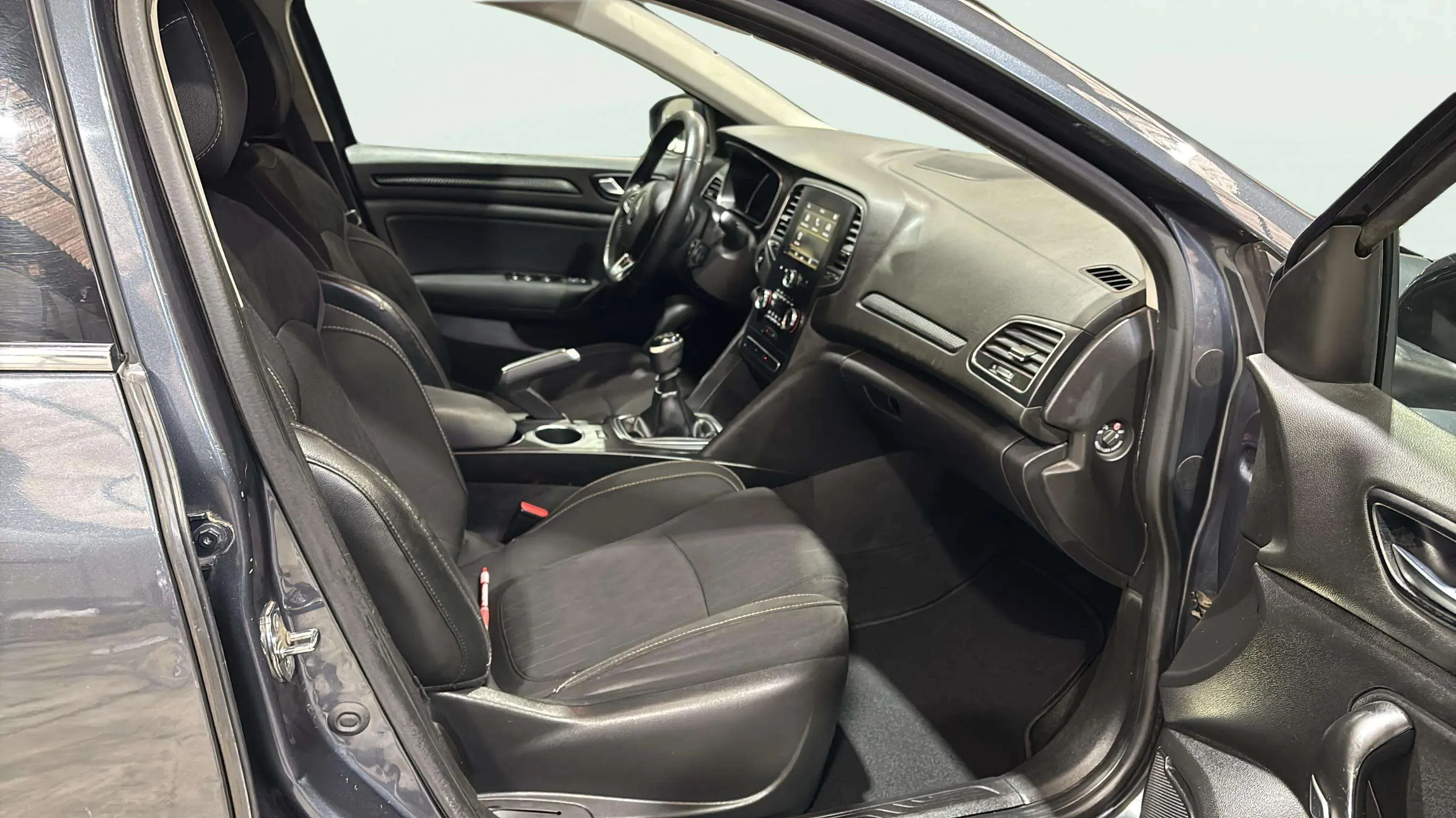 Renault Mégane Business TCe GPF -SS - foto 19