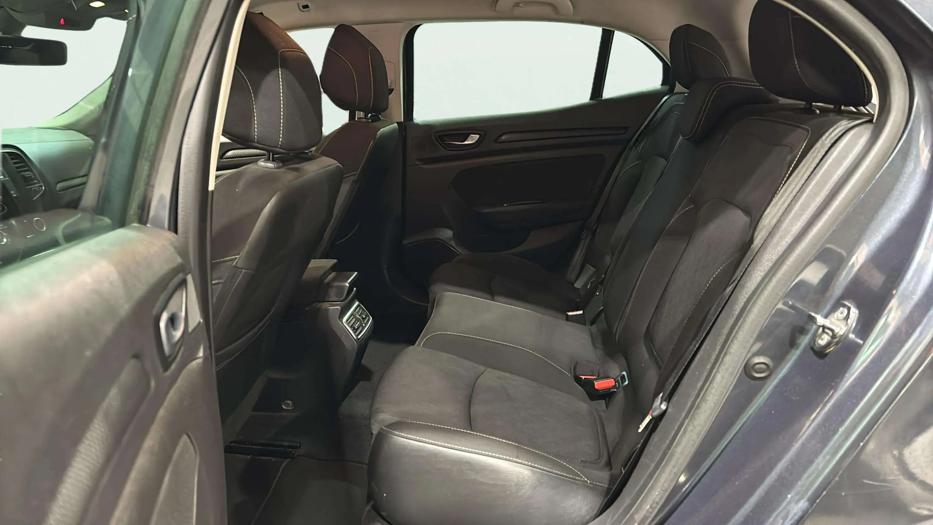 Renault Mégane Business TCe GPF -SS - foto 18