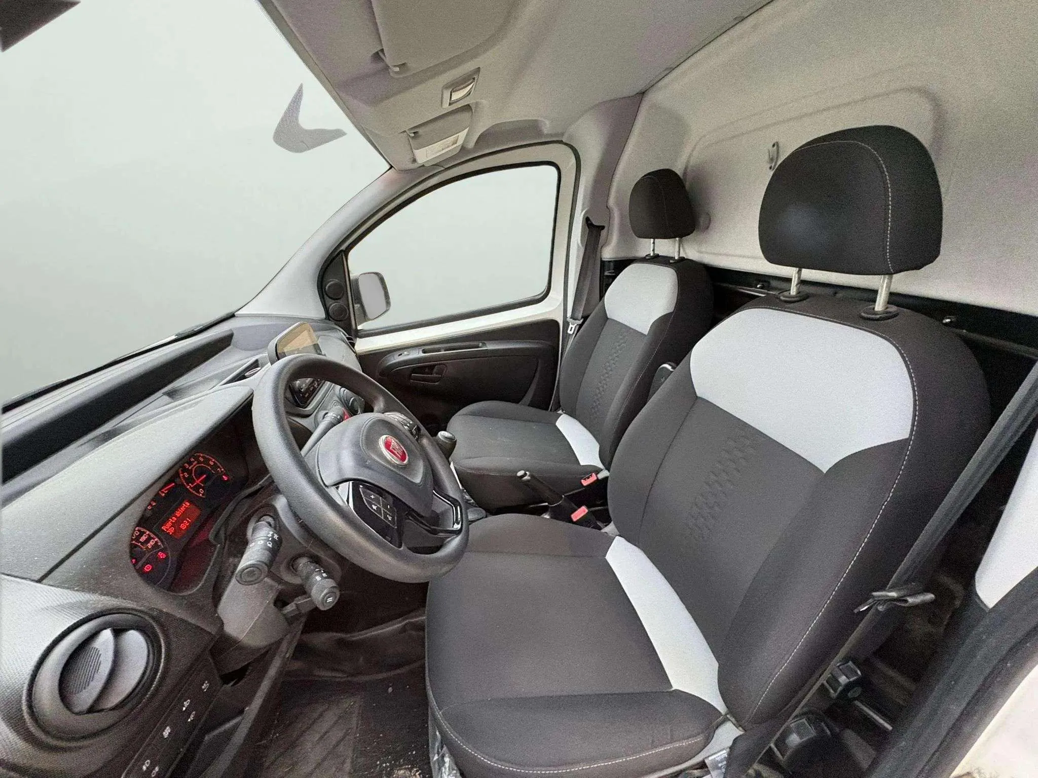 Fiat Fiorino Furgón Diesel Fiorino Cargo 1.3Mjt SX - foto 9