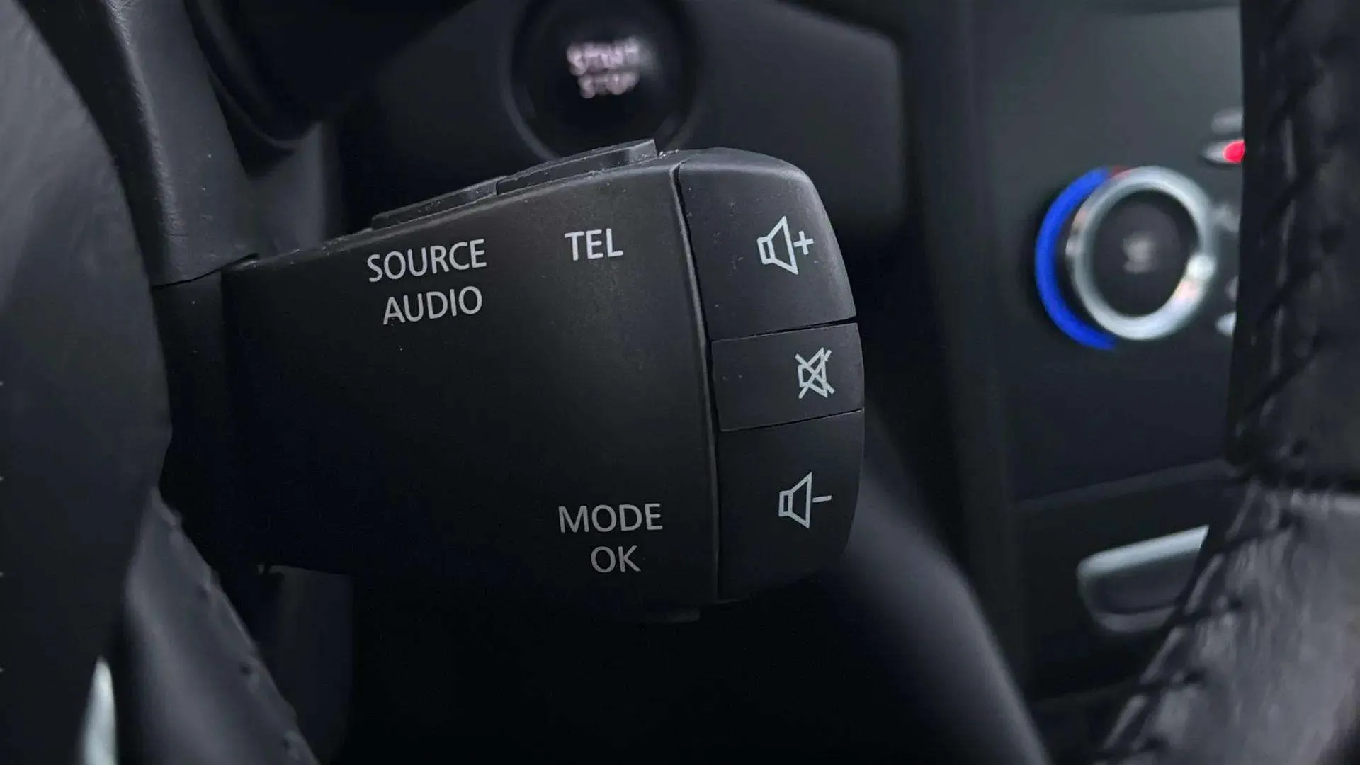 Renault Mégane Limited TCe GPF - foto 22