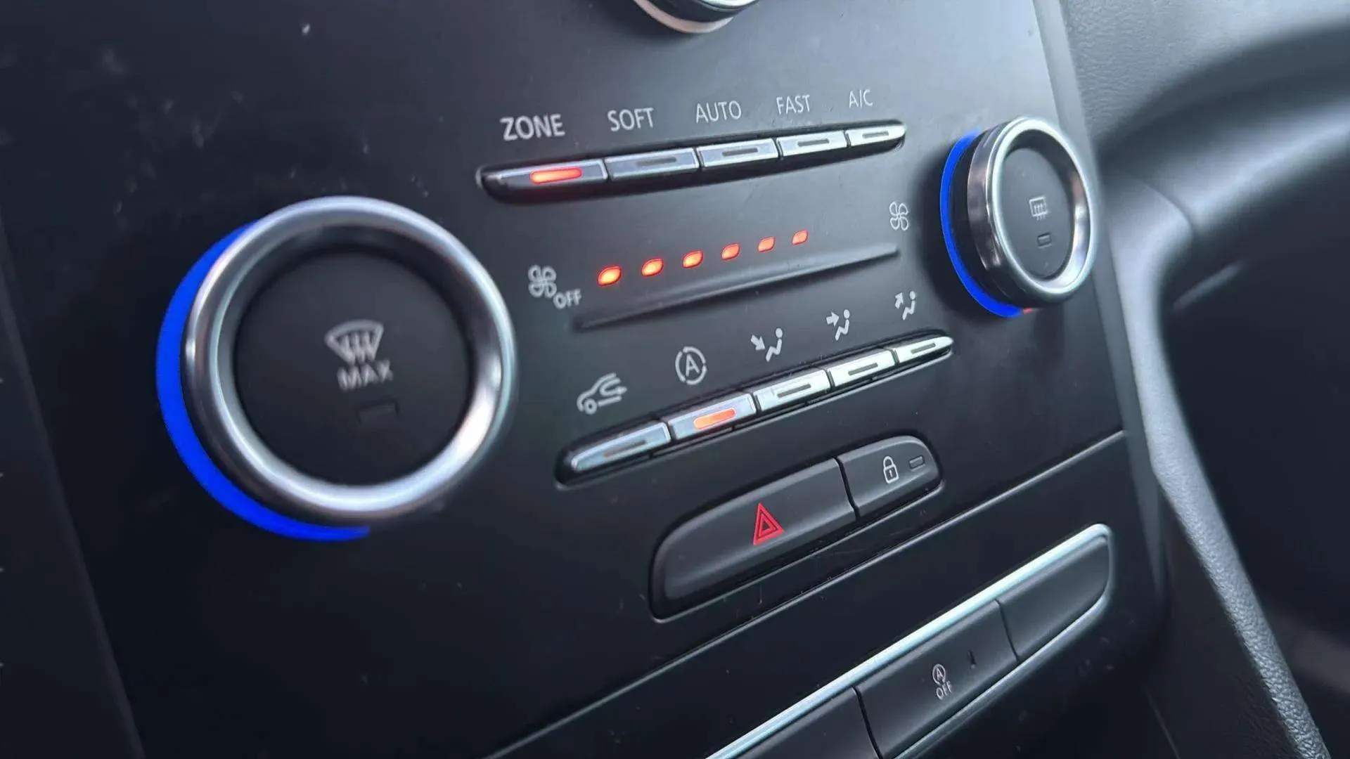 Renault Mégane Limited TCe GPF - foto 16