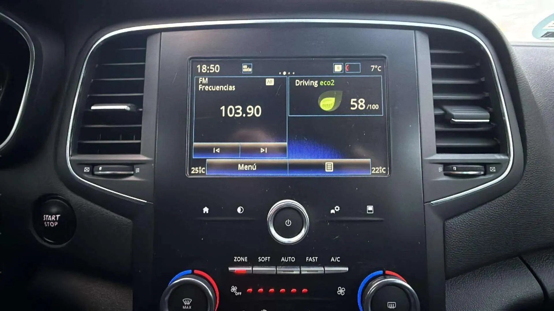 Renault Mégane Limited TCe GPF - foto 19