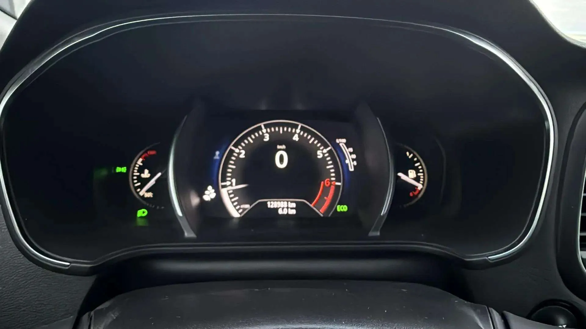 Renault Mégane Limited TCe GPF - foto 10