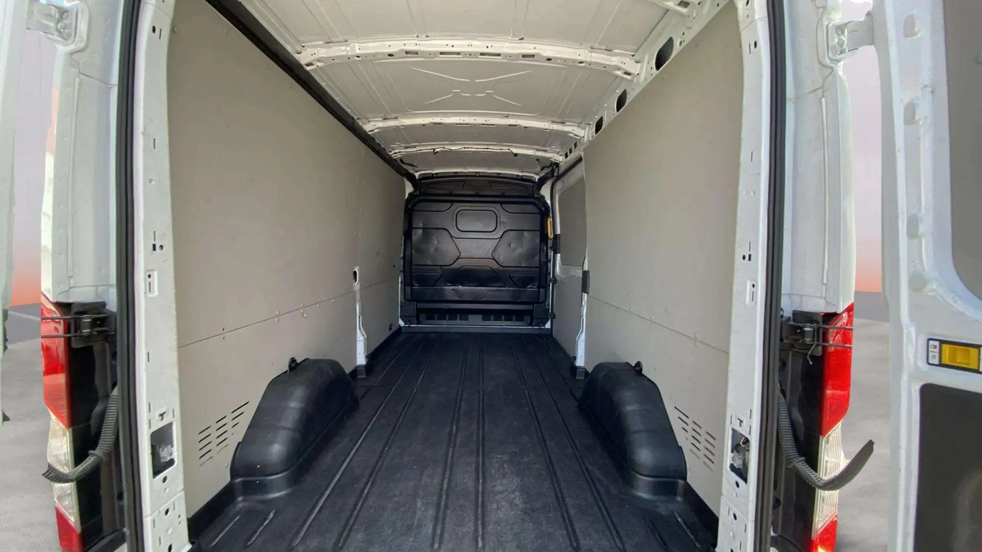 Ford Transit 2.0 - foto 21