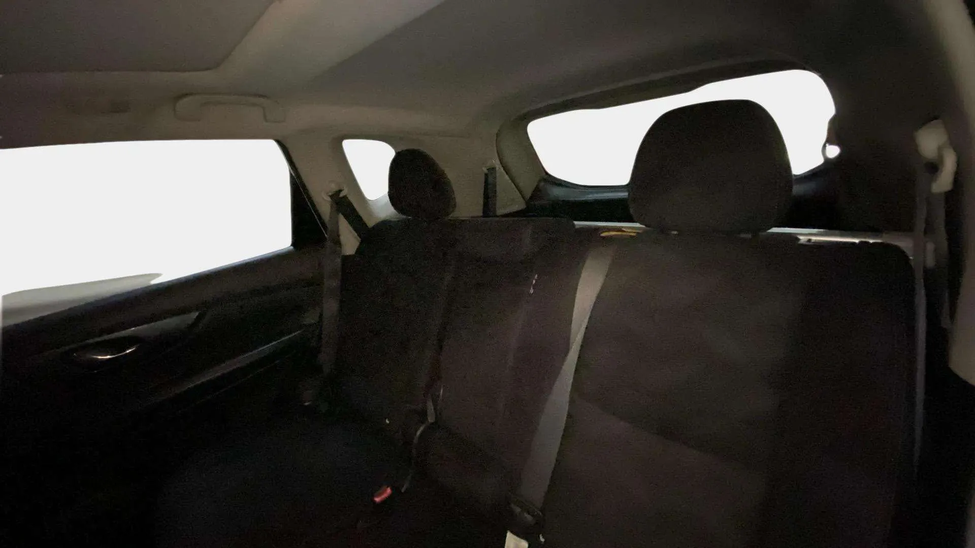 Nissan X-Trail 1.6 dCi Xtronic N-Connecta - foto 10