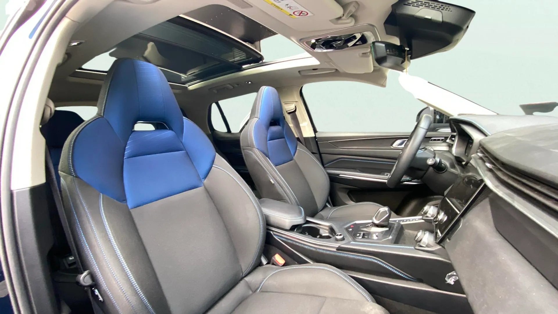 Lynk & Co 01 1.5 PHEV - foto 17