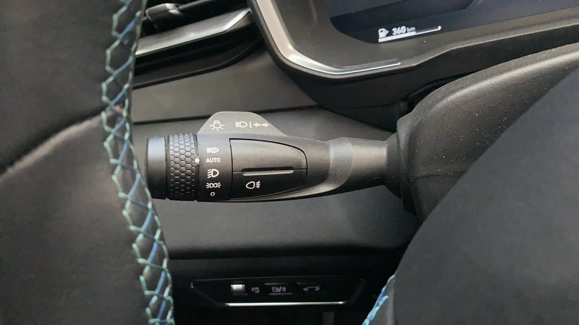 Lynk & Co 01 1.5 PHEV - foto 25