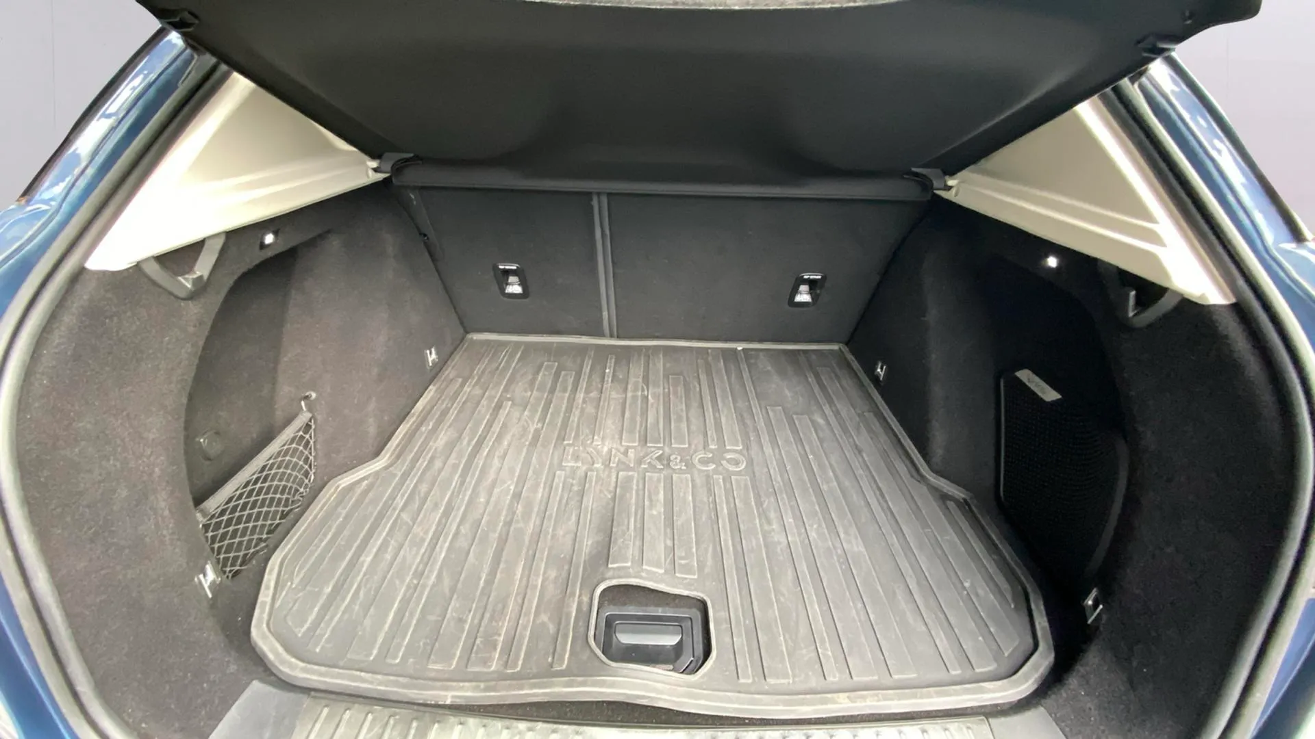 Lynk & Co 01 1.5 PHEV - foto 9