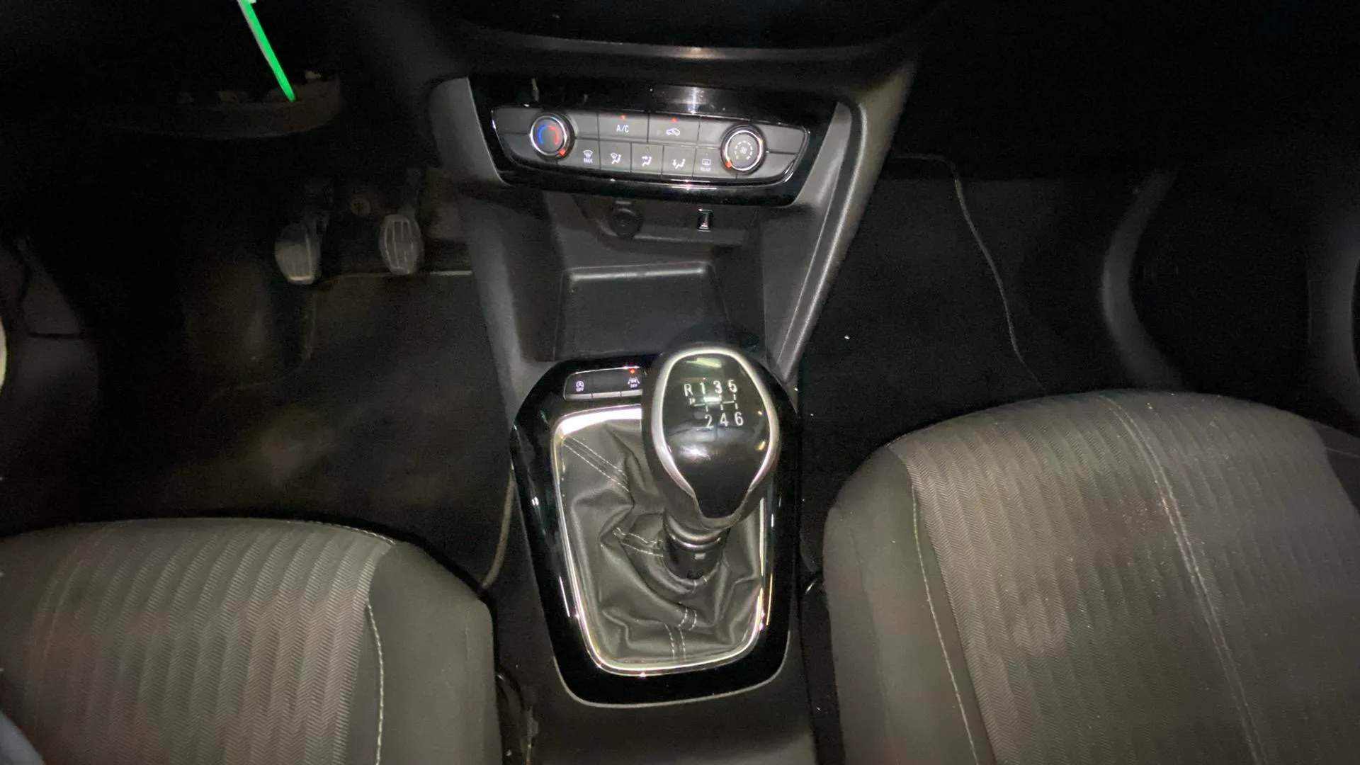 Opel Corsa 1.5D DT Edition - foto 18