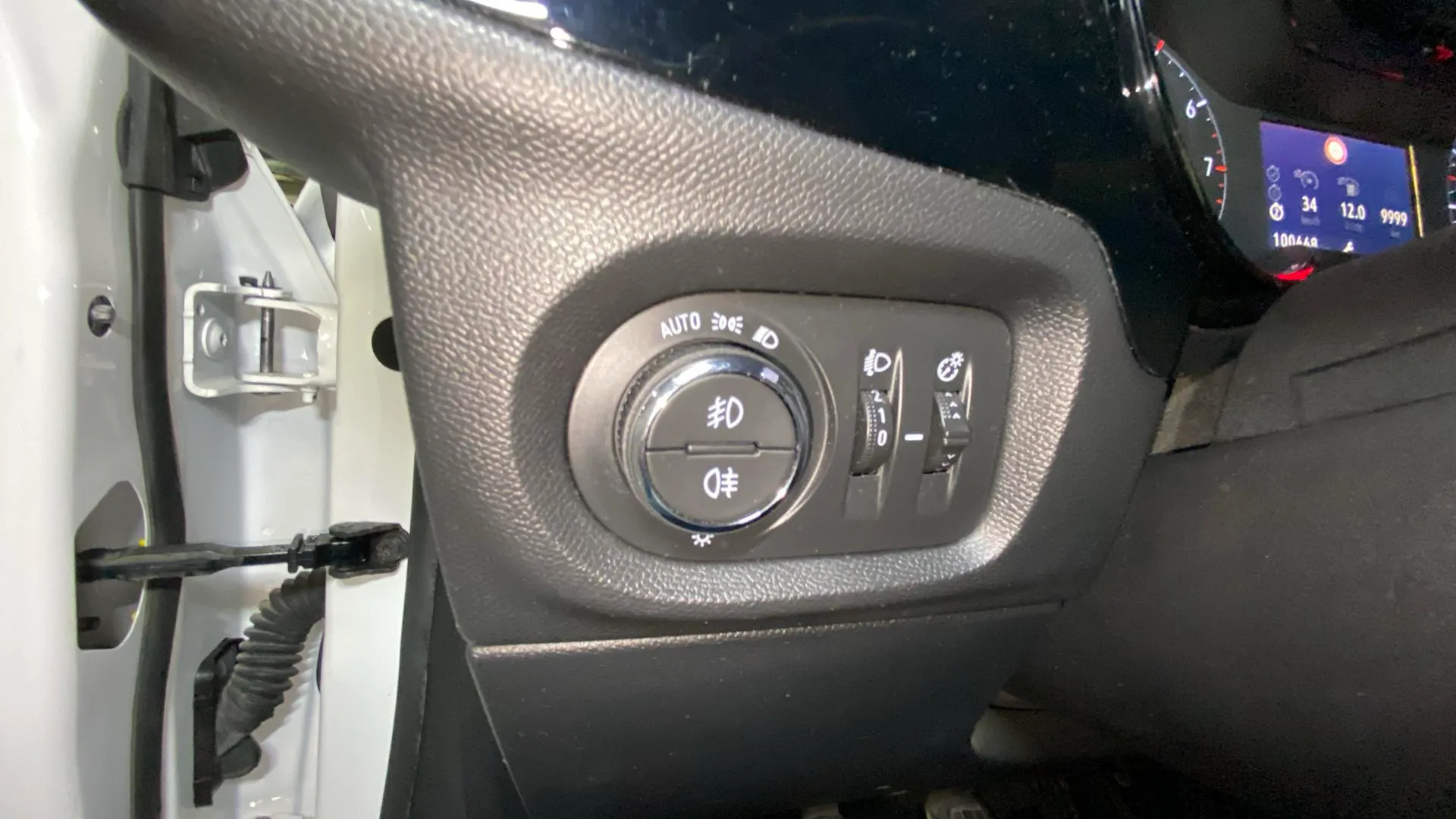 Opel Corsa 1.5D DT Edition - foto 24