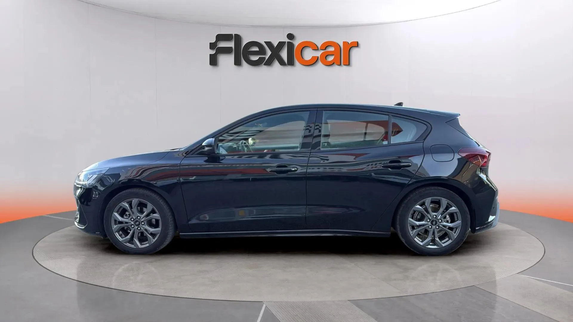 Ford Focus 1.0 EcoBoost MHEV ST-Line - foto 4