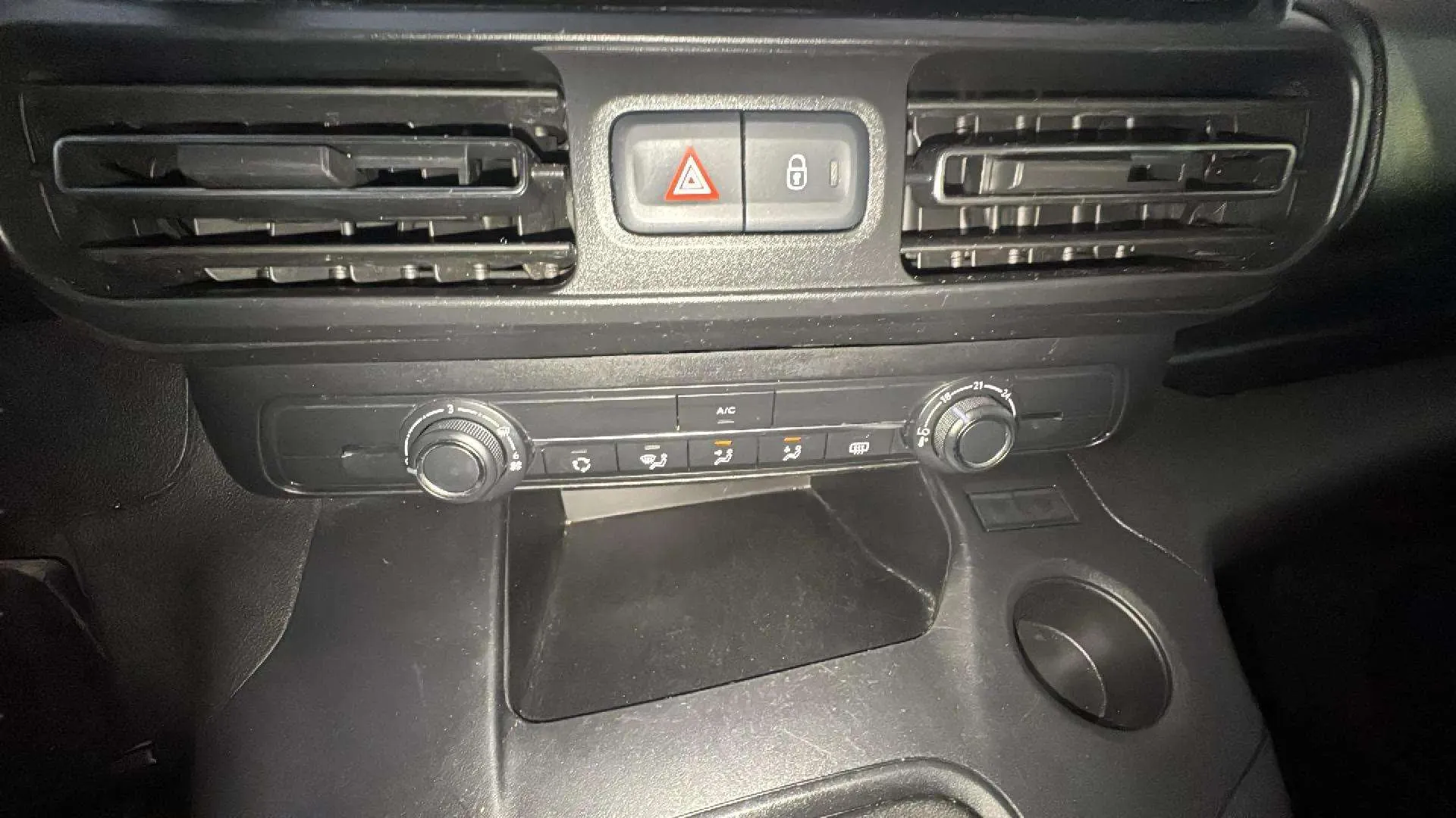 Peugeot Rifter Active Pack Standard BlueHDi - foto 48