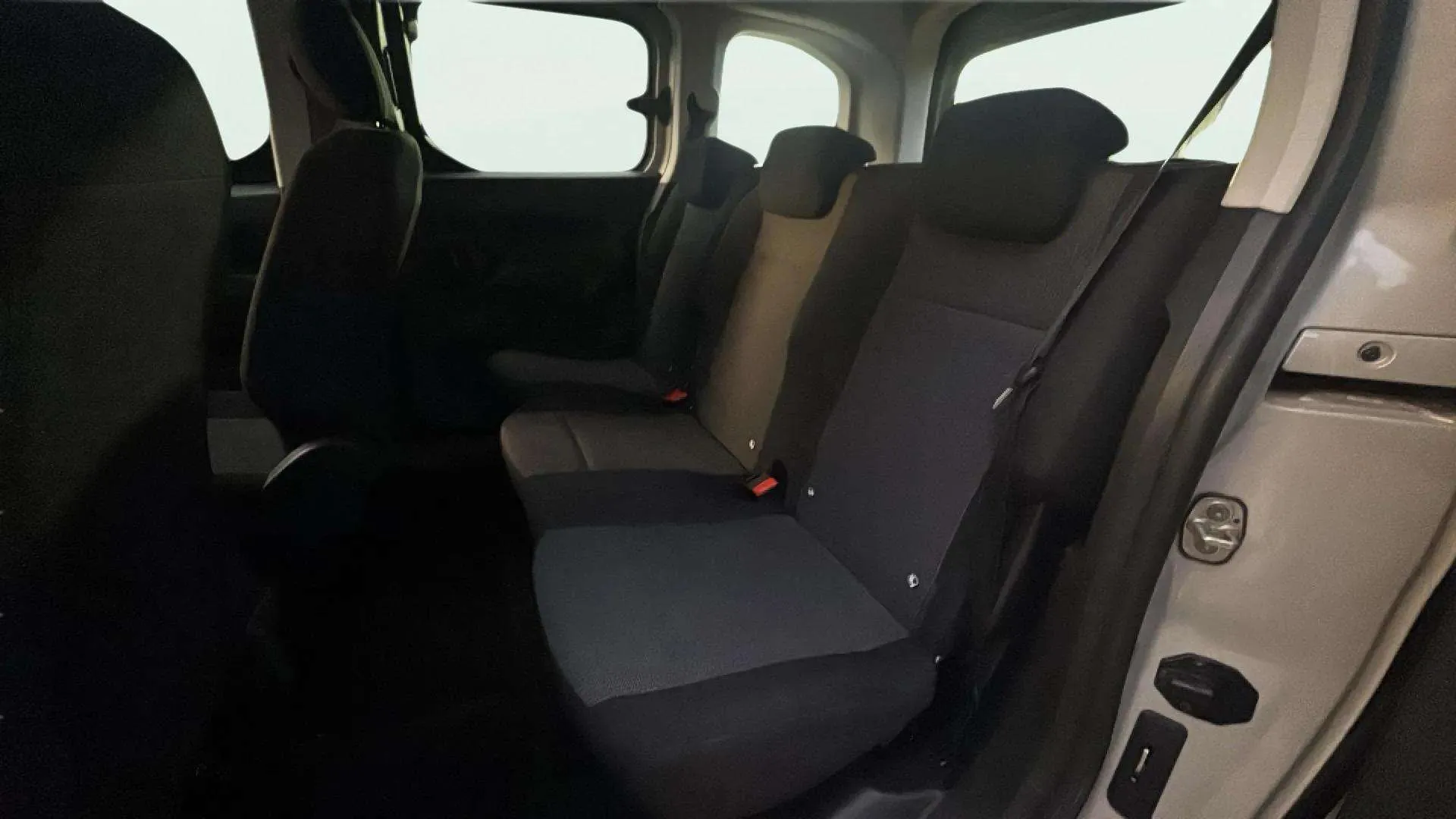 Peugeot Rifter Active Pack Standard BlueHDi - foto 42