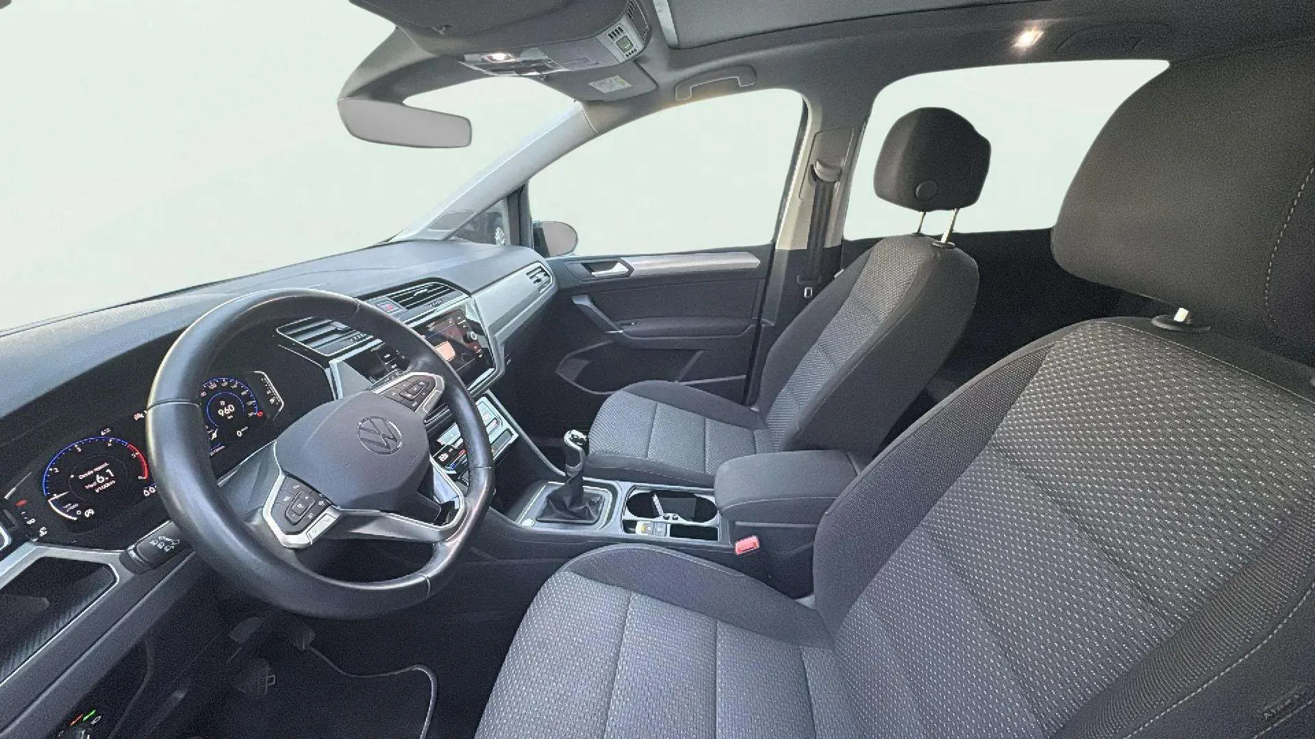 Volkswagen Touran Advance 2.0 TDI - foto 12