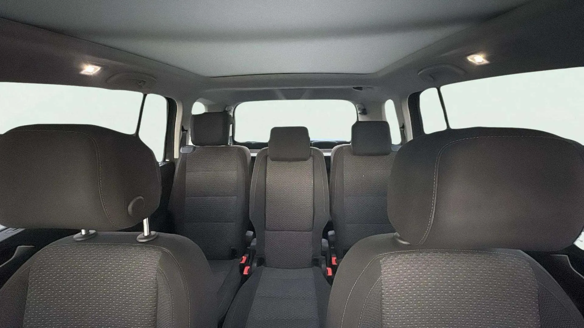 Volkswagen Touran Advance 2.0 TDI - foto 17