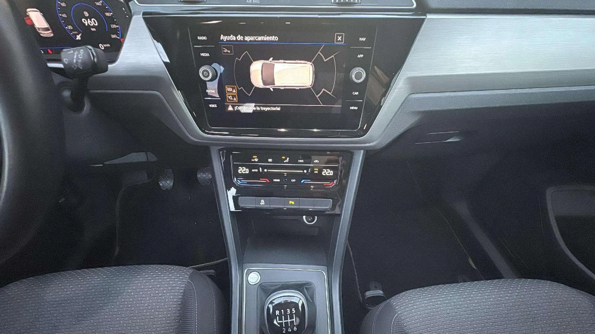 Volkswagen Touran Advance 2.0 TDI - foto 15