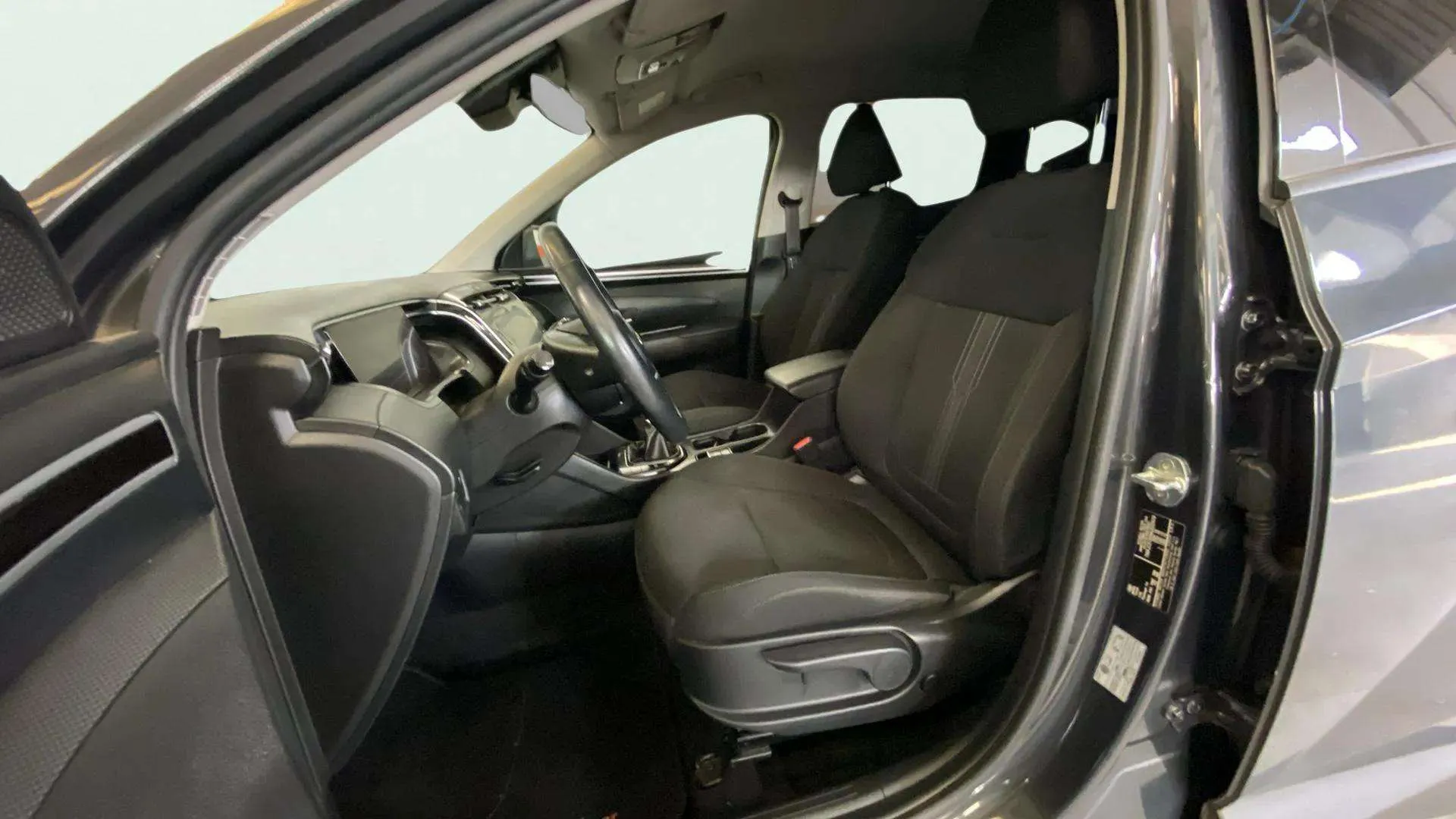 Hyundai Tucson 1.6 T-GDi Klass Safe - foto 8