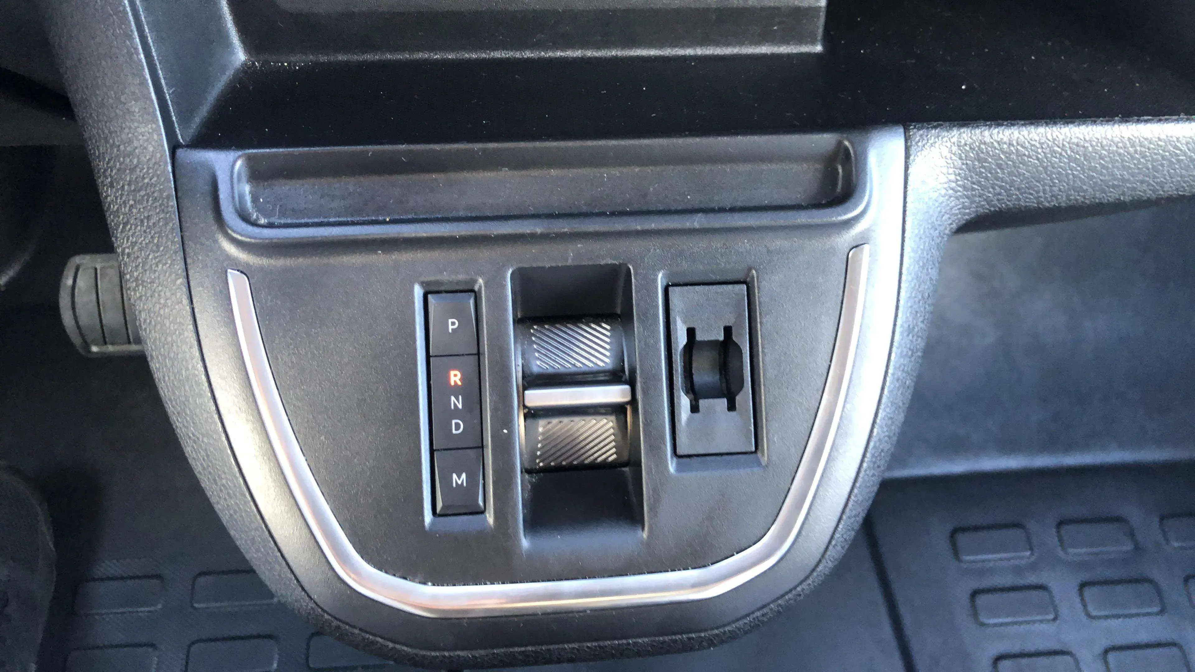 Peugeot Traveller Business VIP Long BlueHDi 180 EAT8 - foto 19