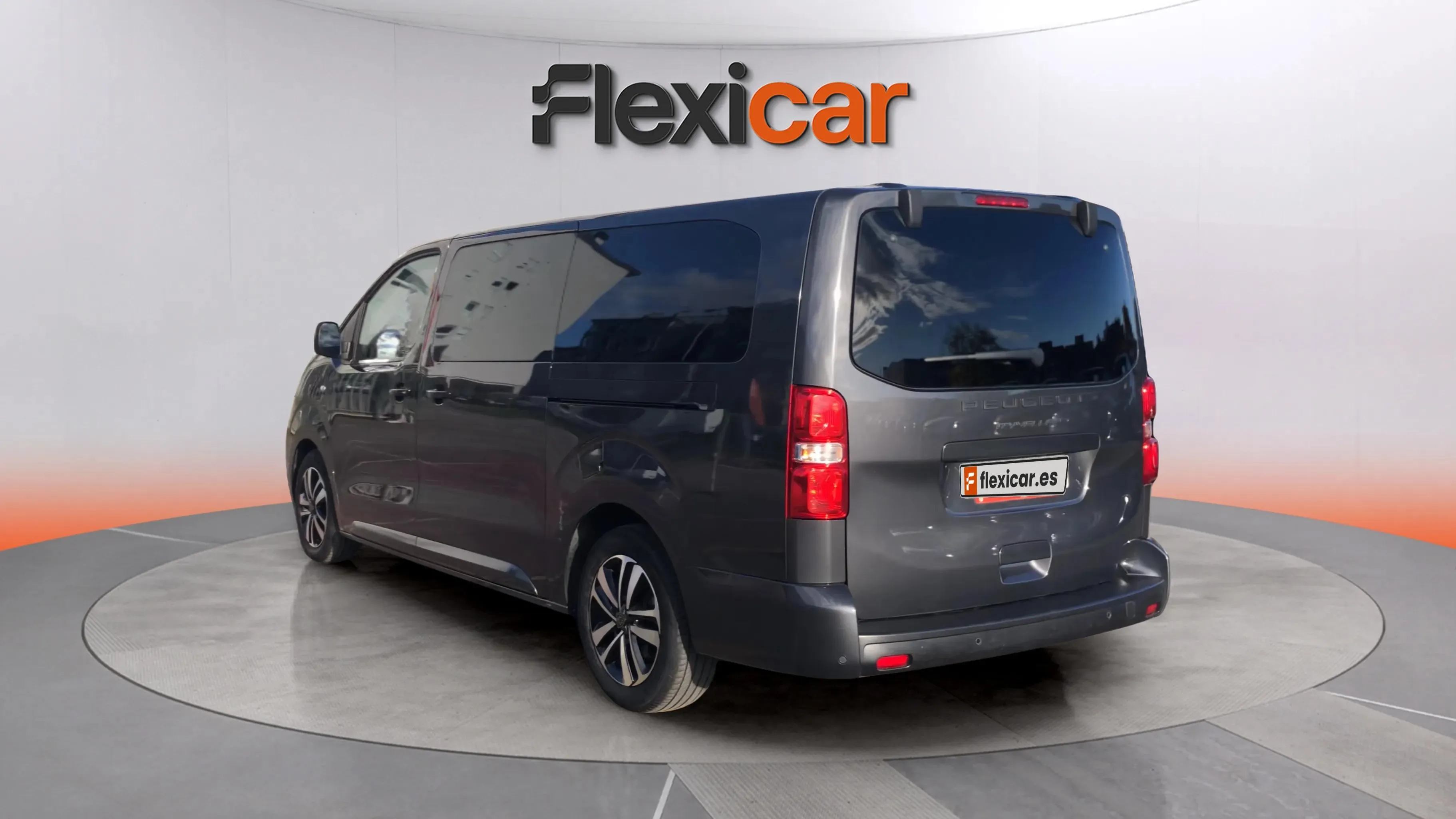 Peugeot Traveller Business VIP Long BlueHDi 180 EAT8 - foto 5